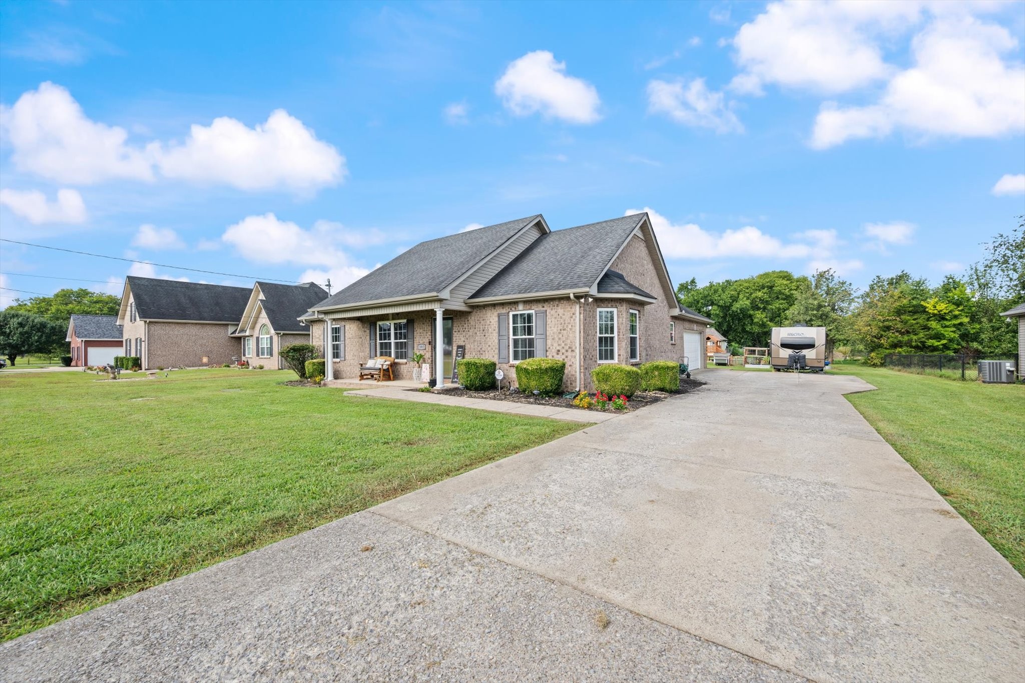 1013 Stratus Dr Property Photo 3