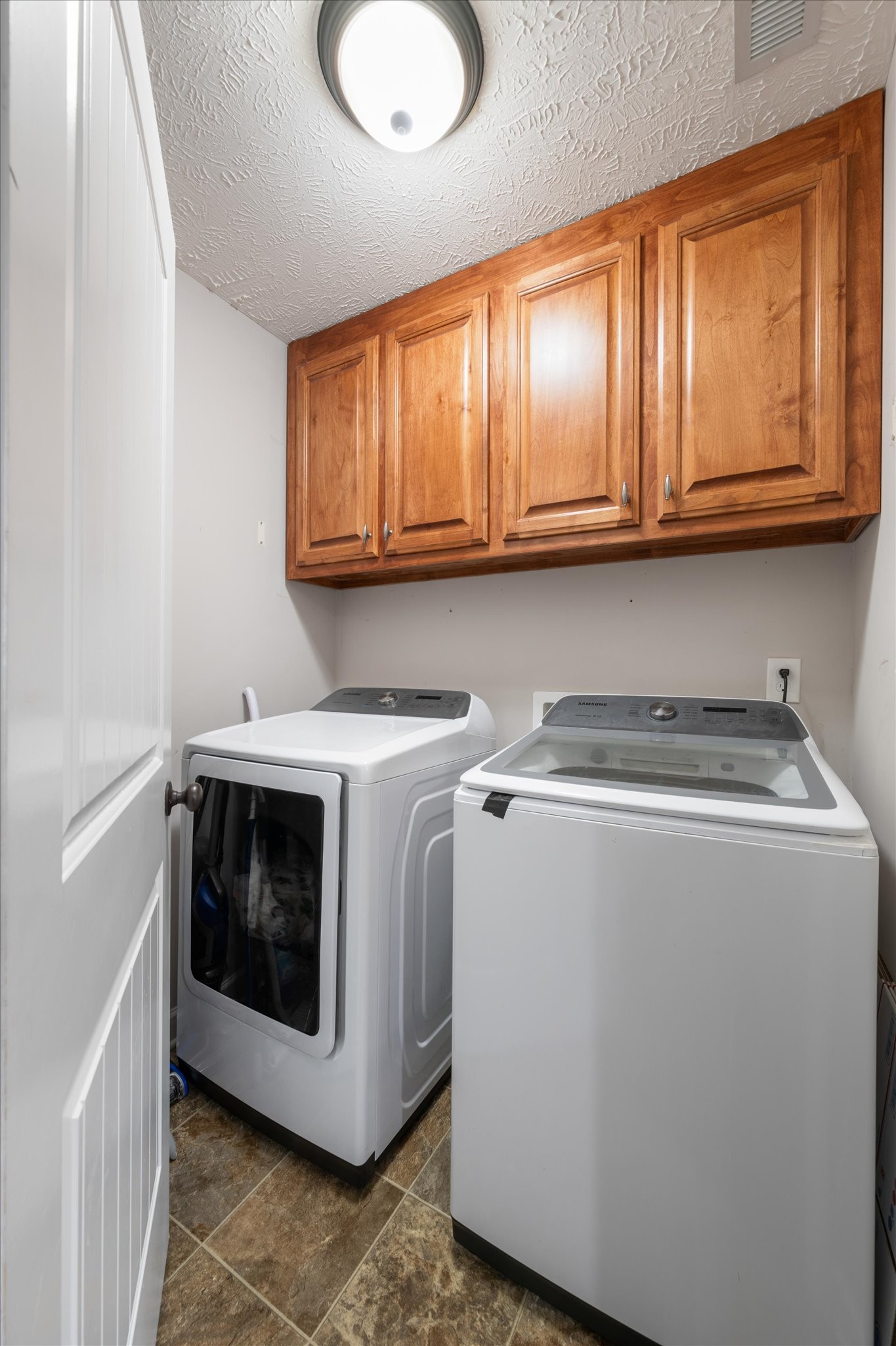 1013 Stratus Dr Property Photo 24