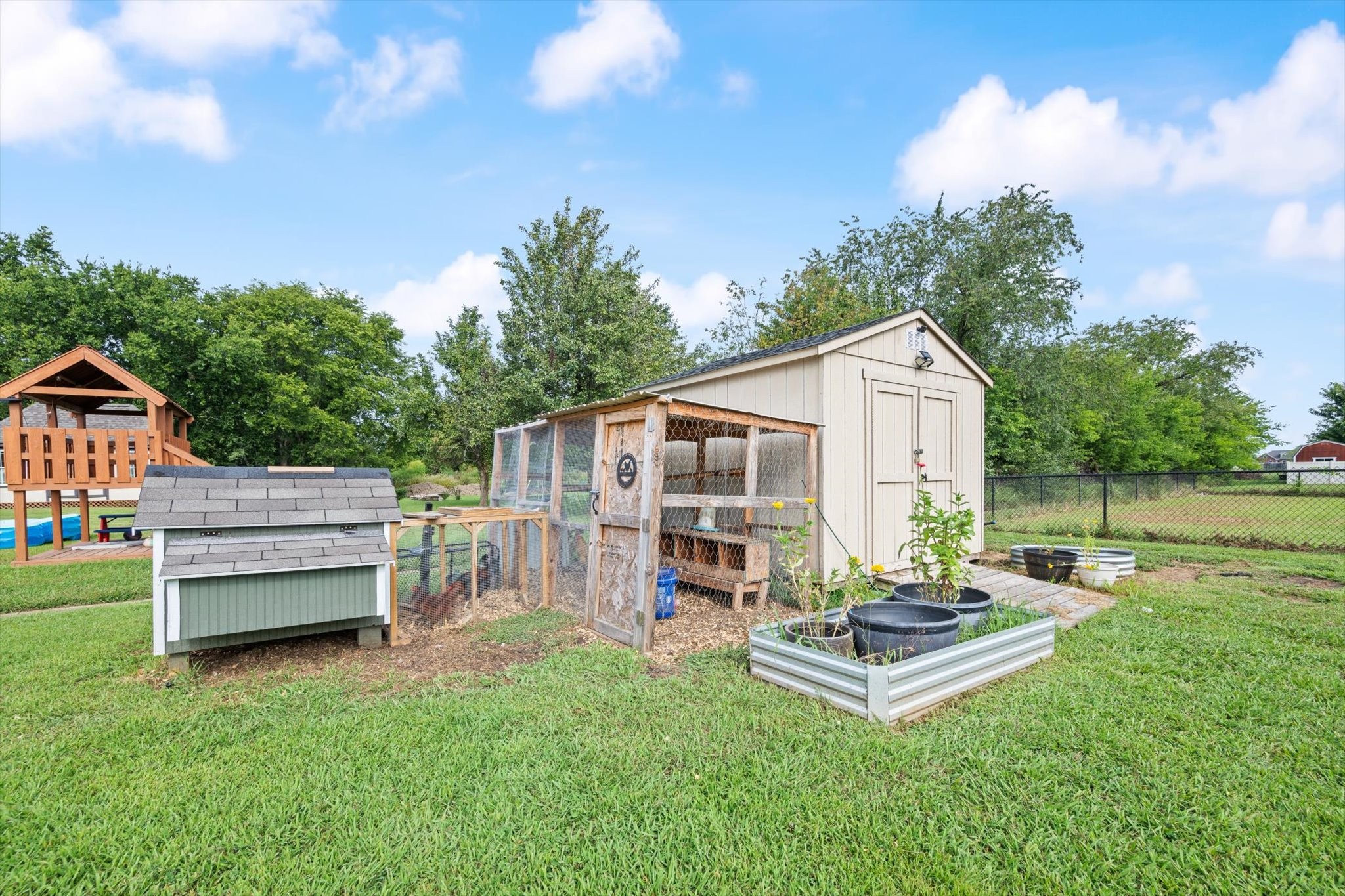 1013 Stratus Dr Property Photo 26
