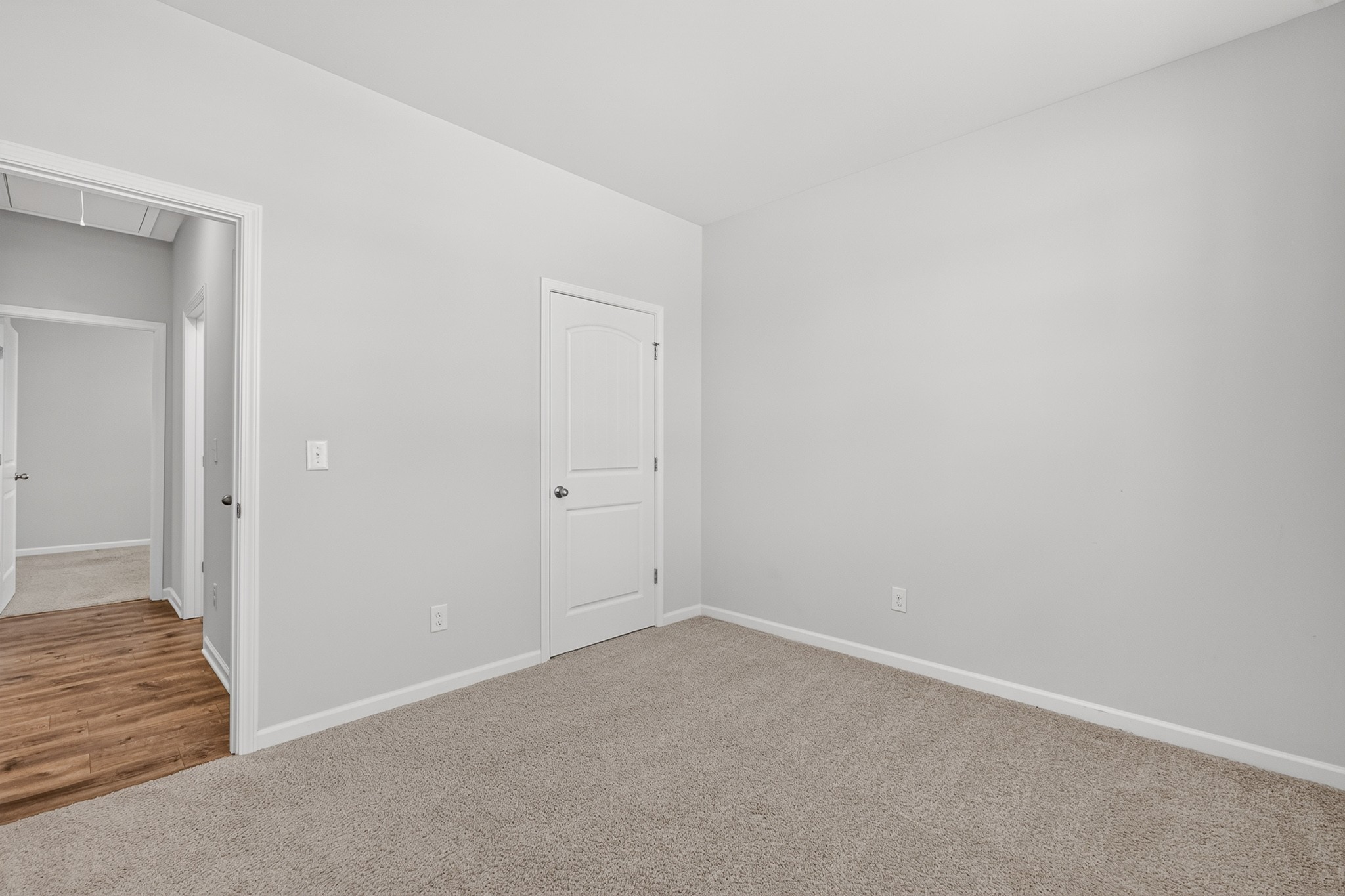 249 William Dylan Dr Property Photo 3