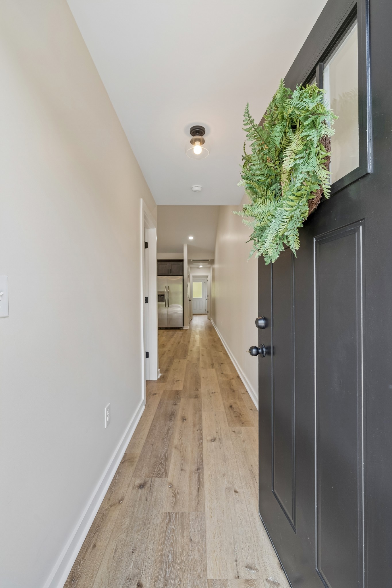 127 Deer Valley Drive E Property Photo 5