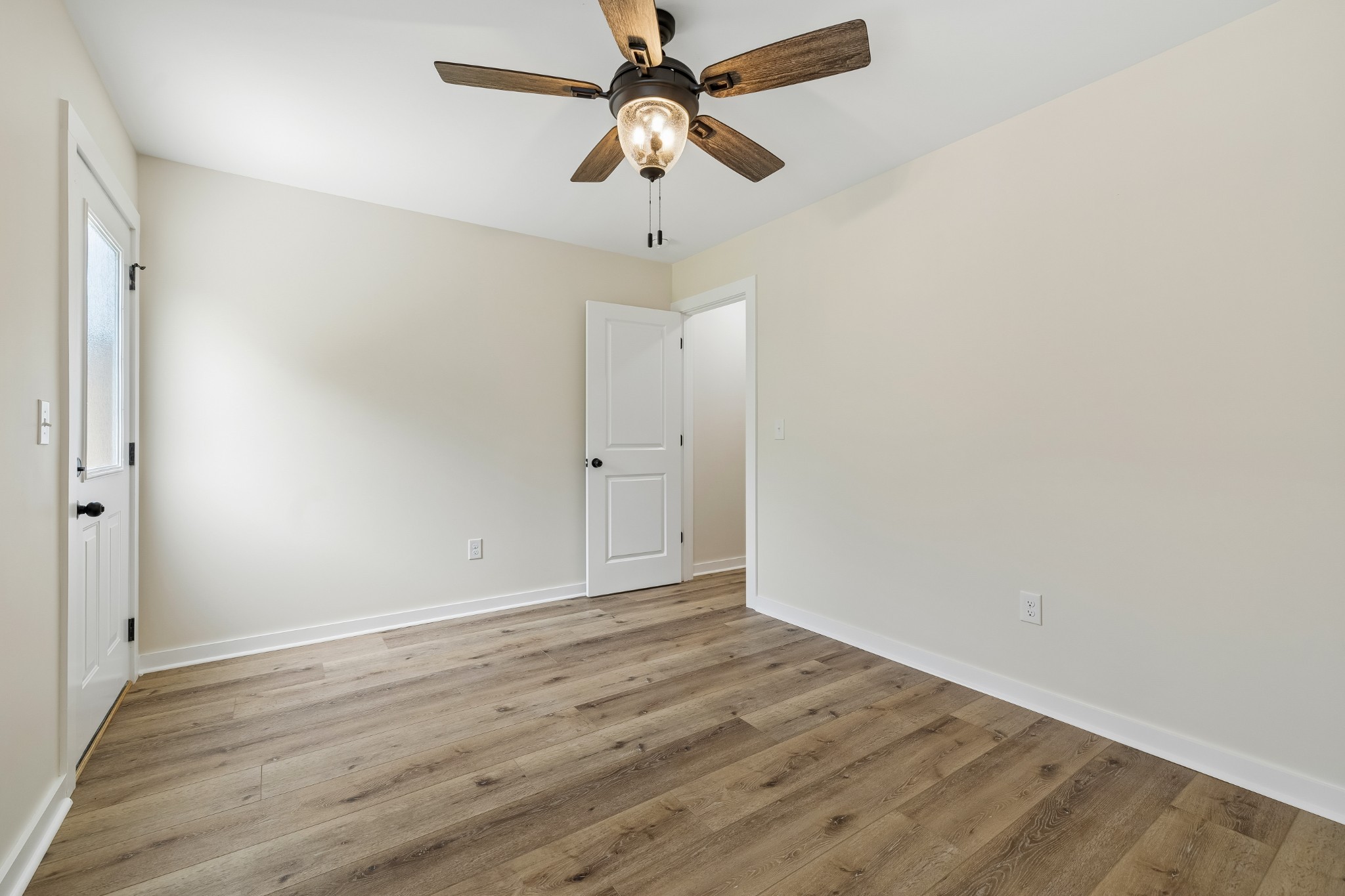 127 Deer Valley Drive E Property Photo 29