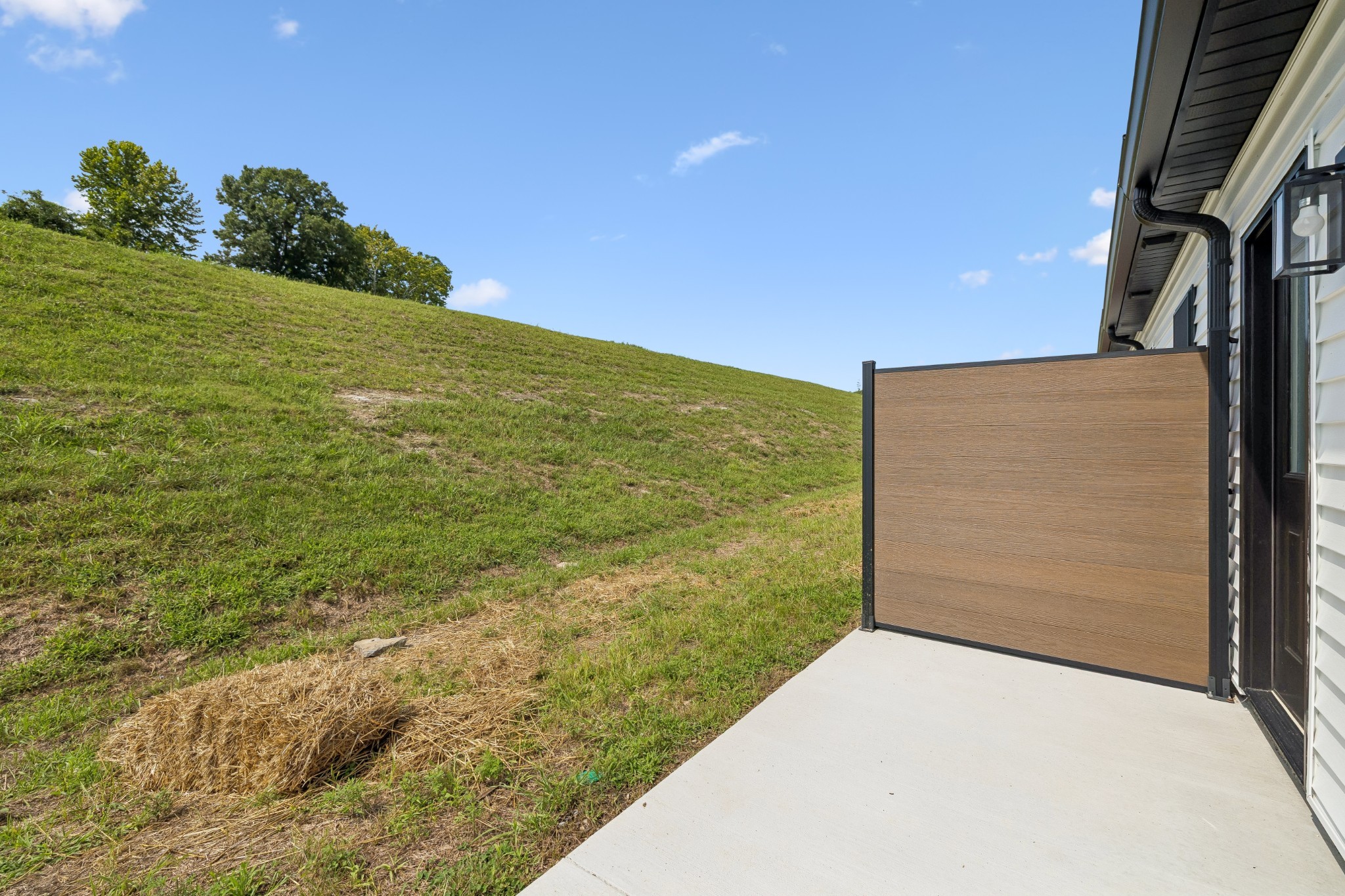 127 Deer Valley Drive E Property Photo 39
