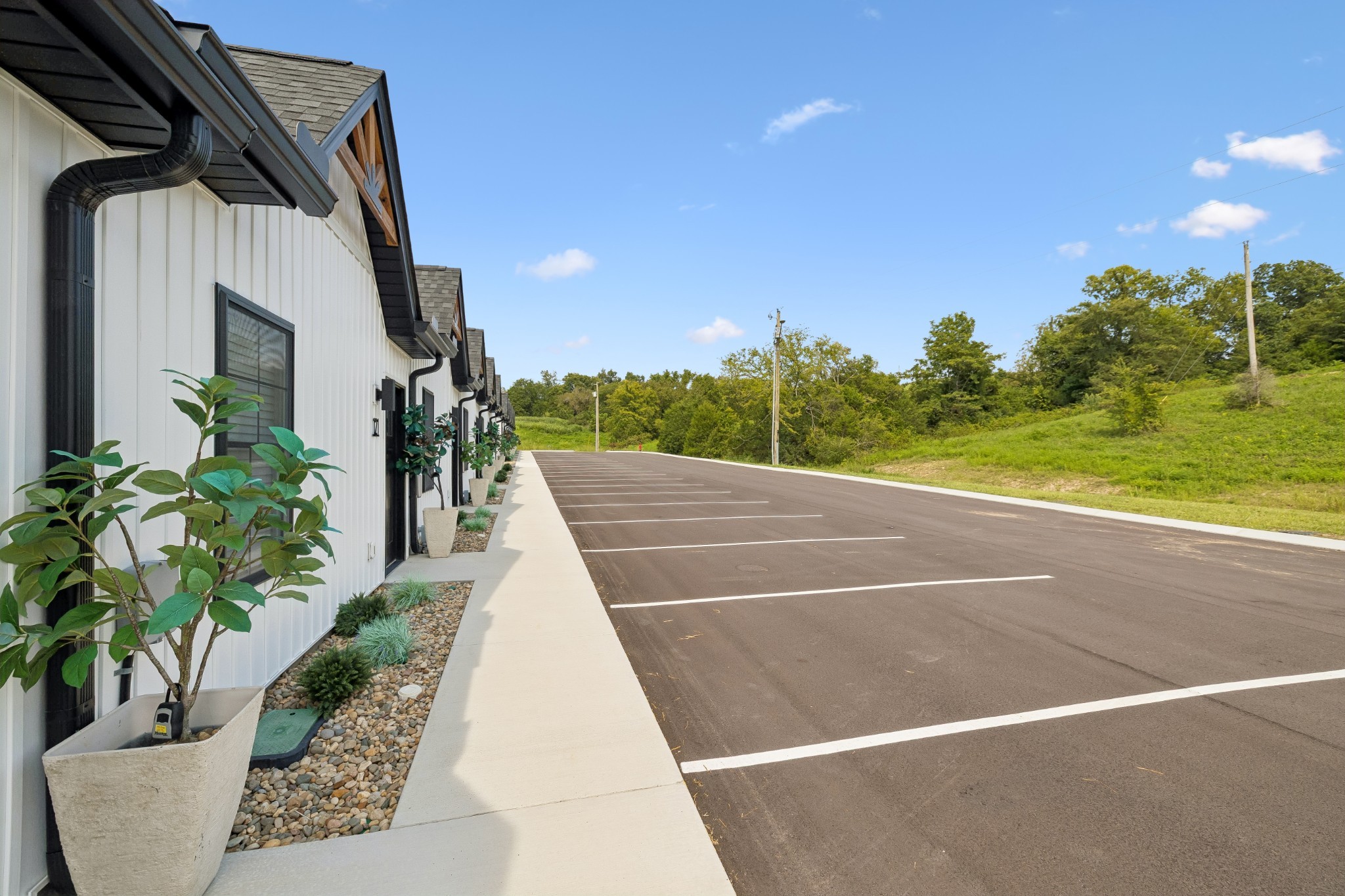 127 Deer Valley Drive E Property Photo 46