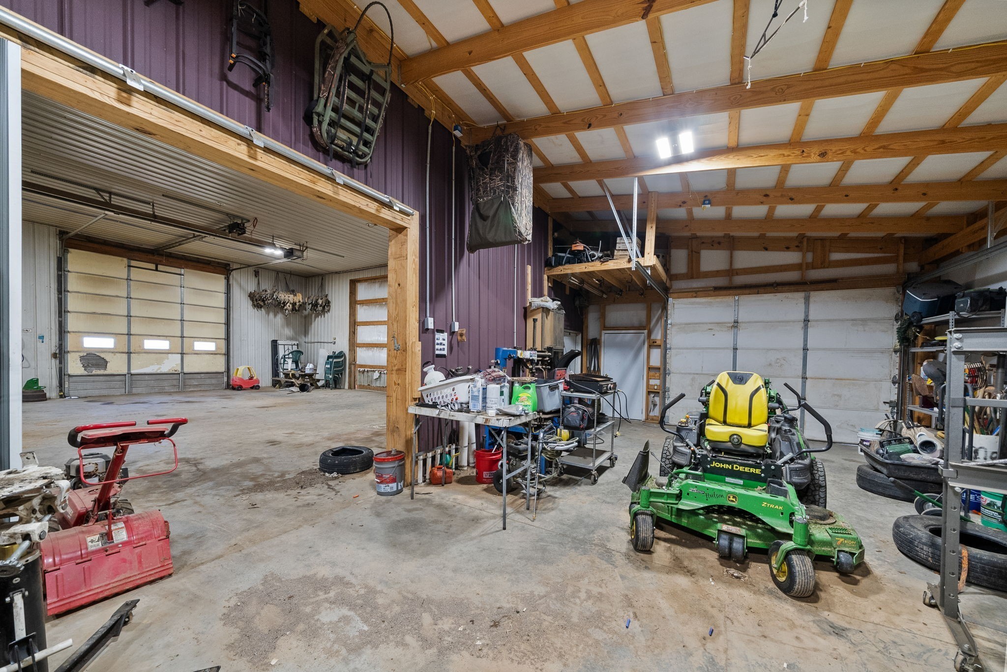 286 Tower St Property Photo 4