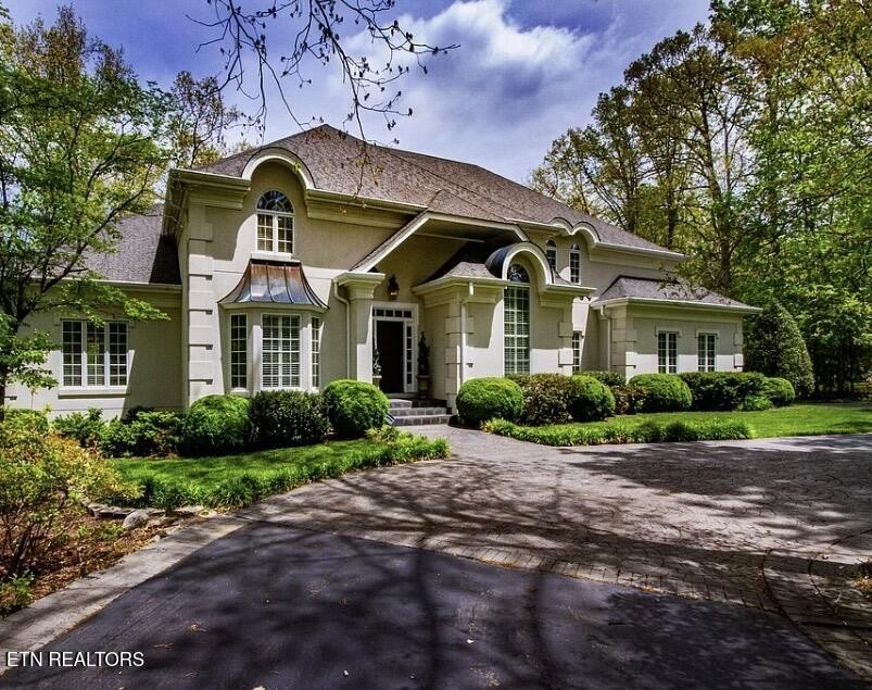 554 Halstead Drive Drive