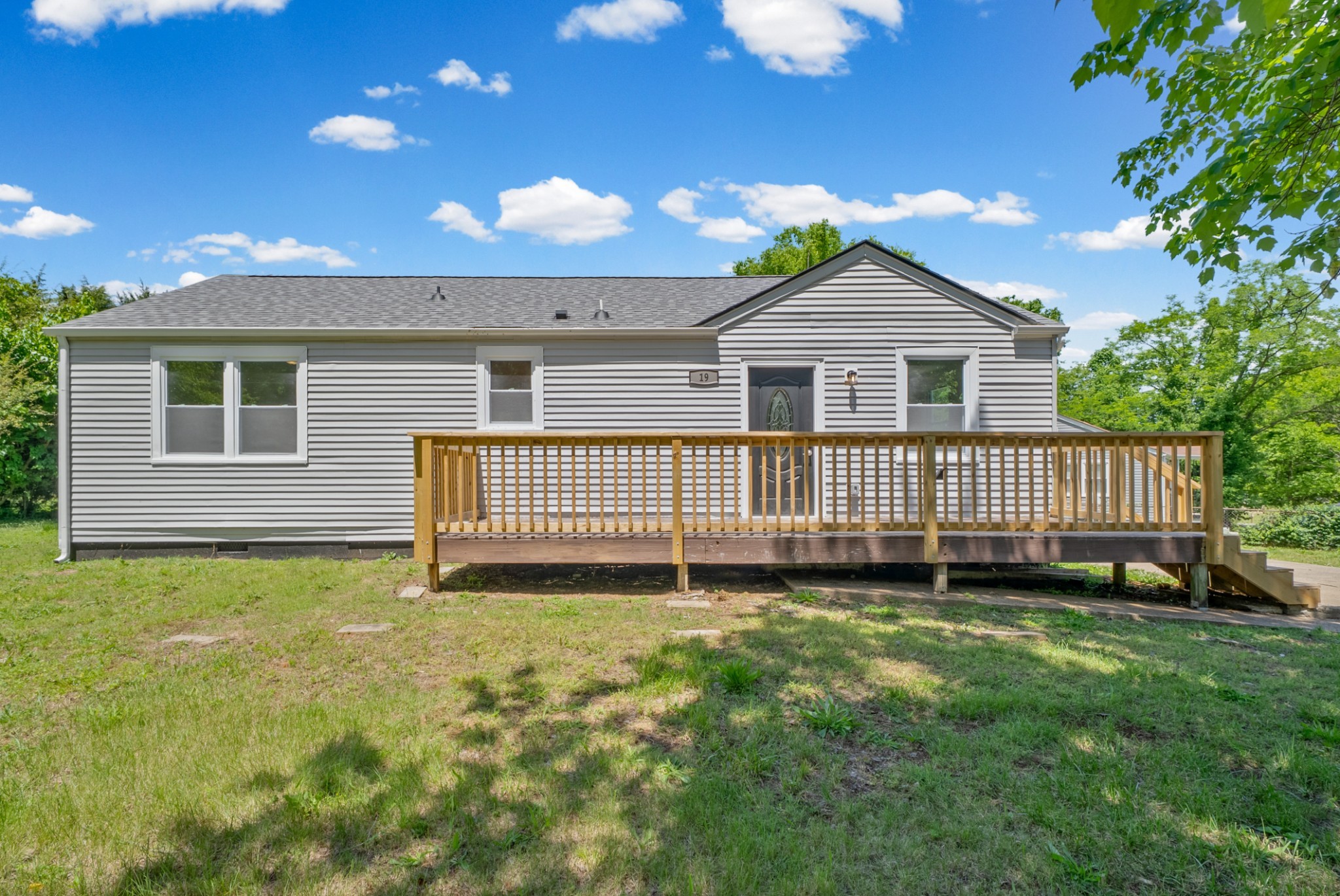 19 Chestnut Dr Property Photo 1