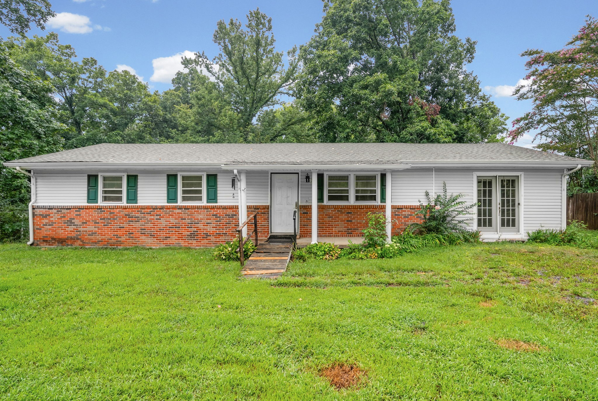 1069 Palmyra Rd Property Photo 1