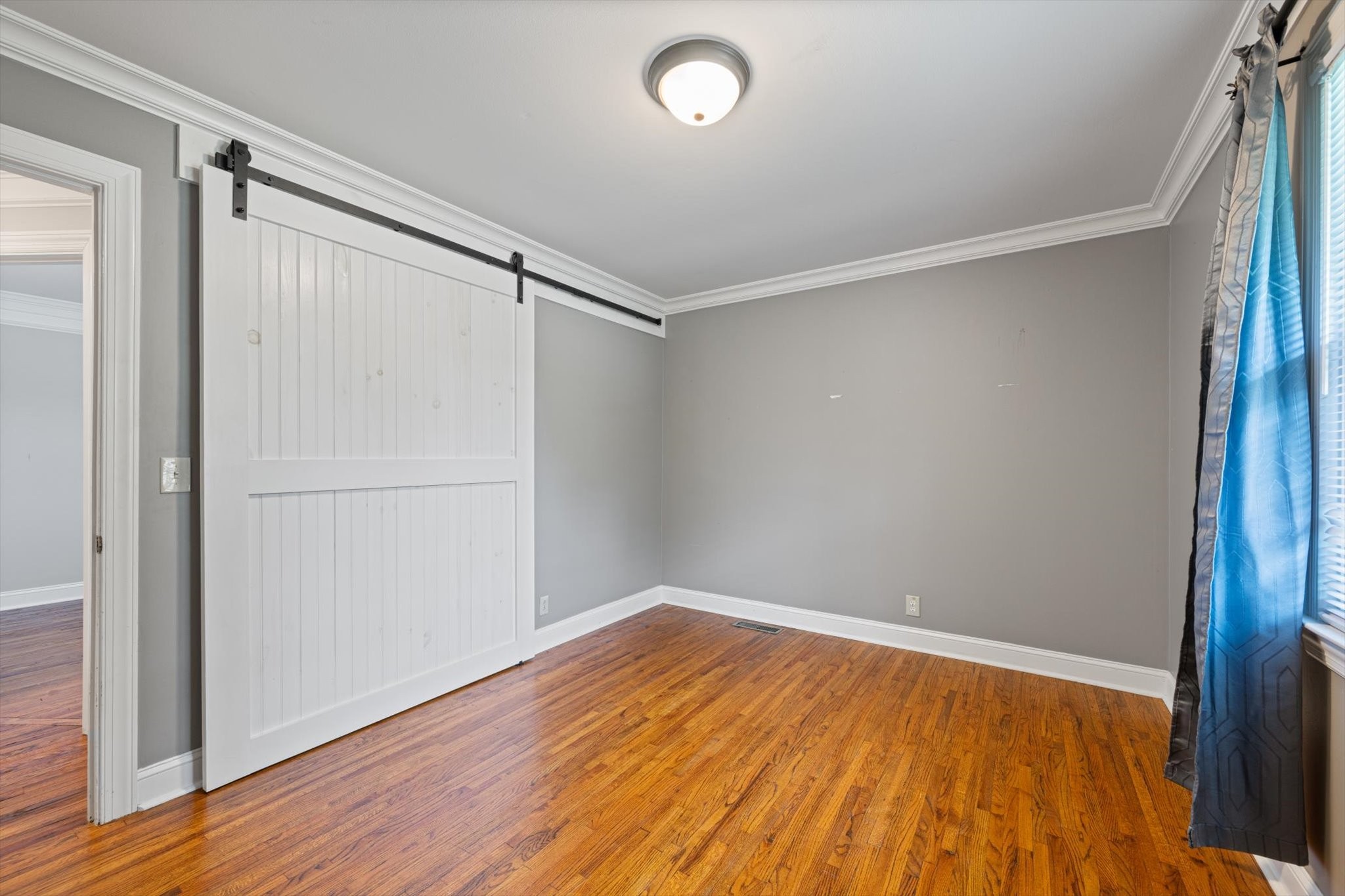 6628 Cabot Dr Property Photo 23
