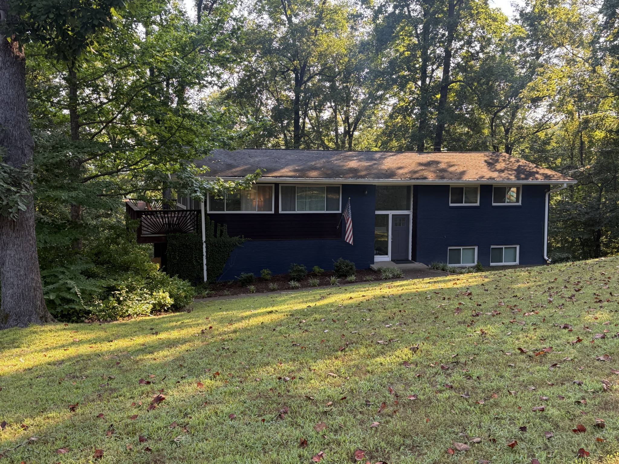 240 Harpeth Hills Dr Property Photo 1