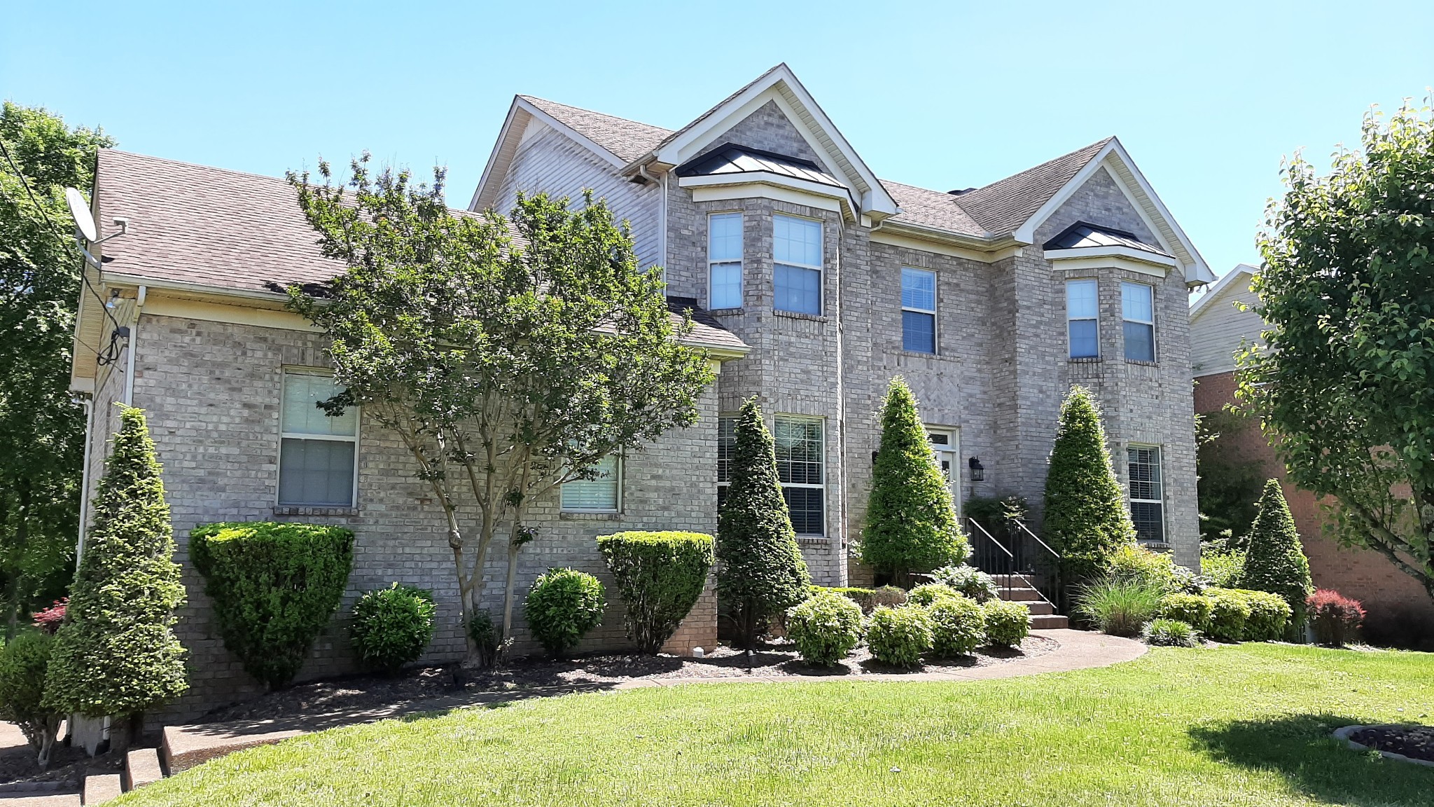 3809 Park Royal Ln