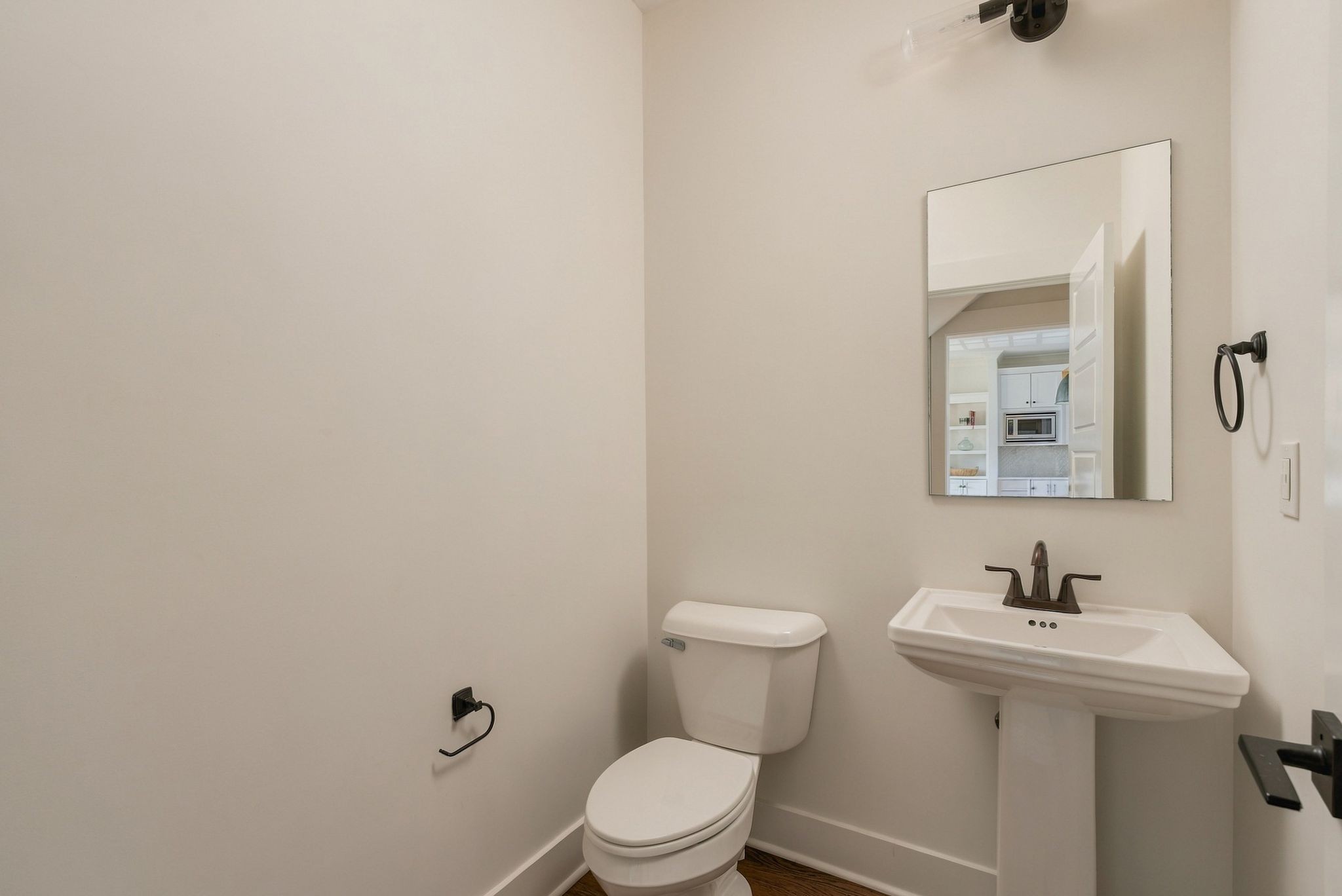 1812 Cephas St Property Photo 25