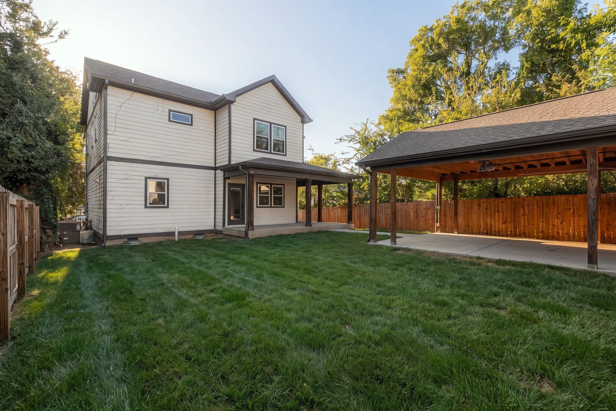 1812 Cephas St Property Photo 45