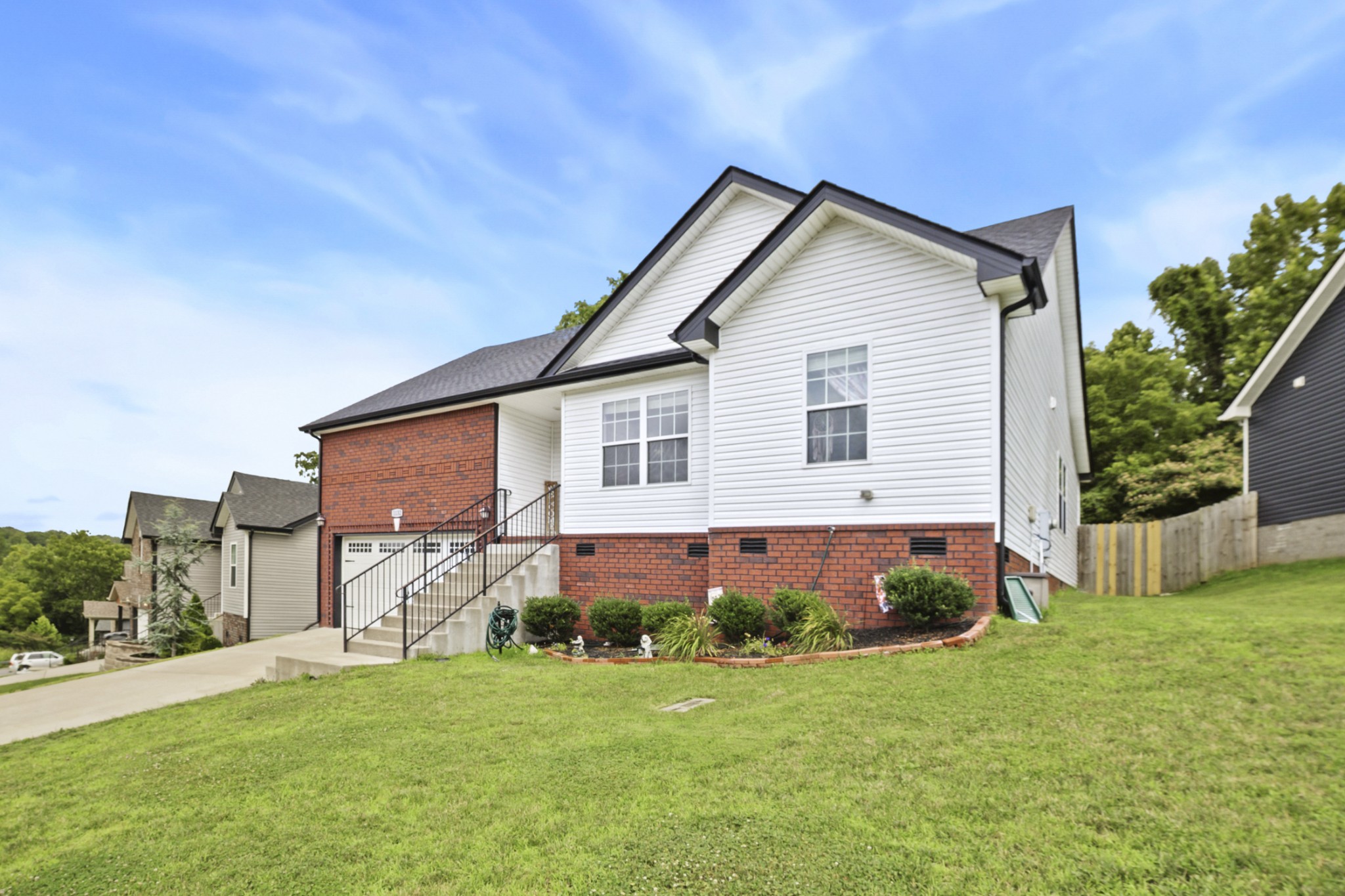 1132 Racker Dr Property Photo 3