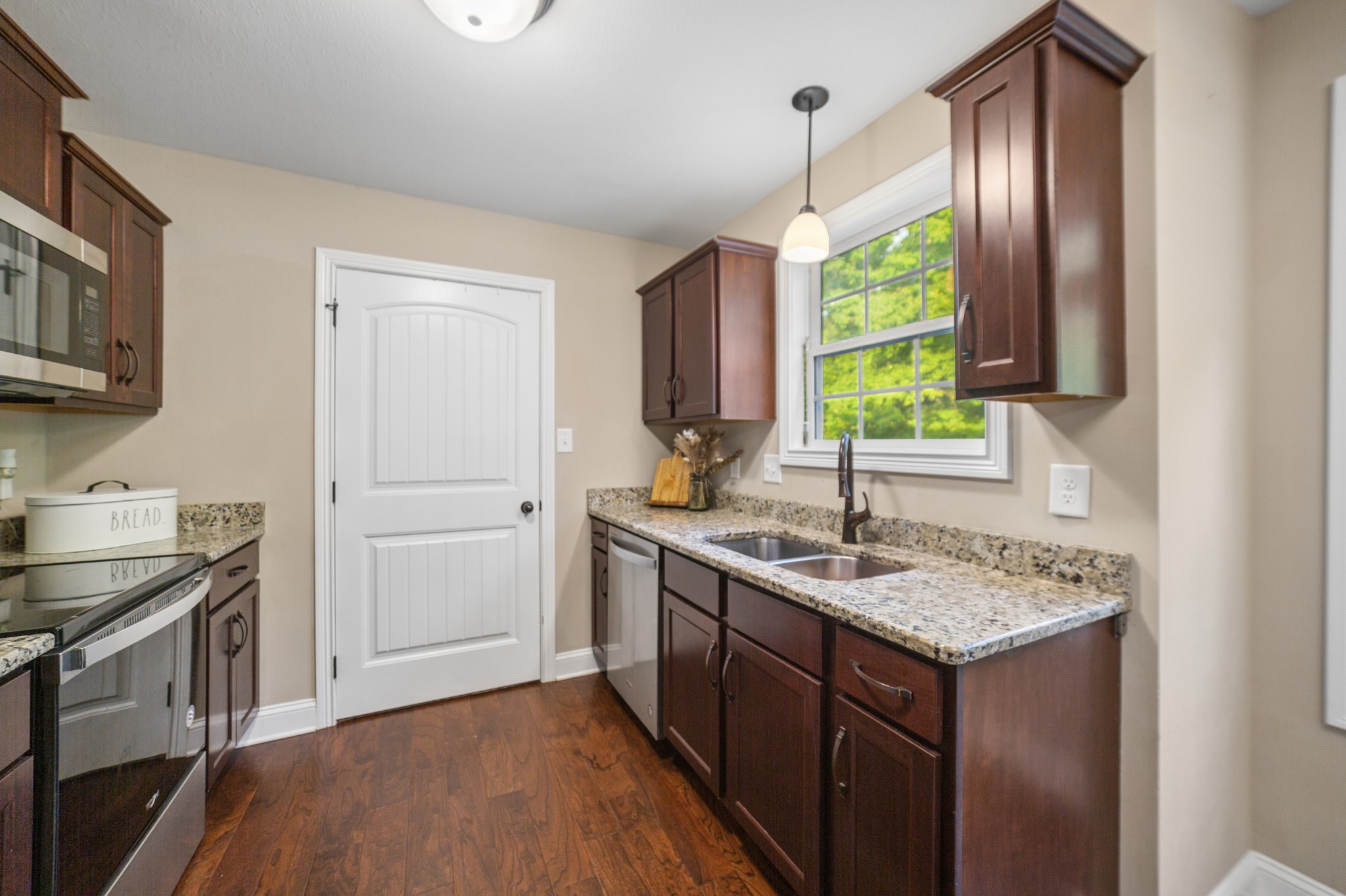 1132 Racker Dr Property Photo 10