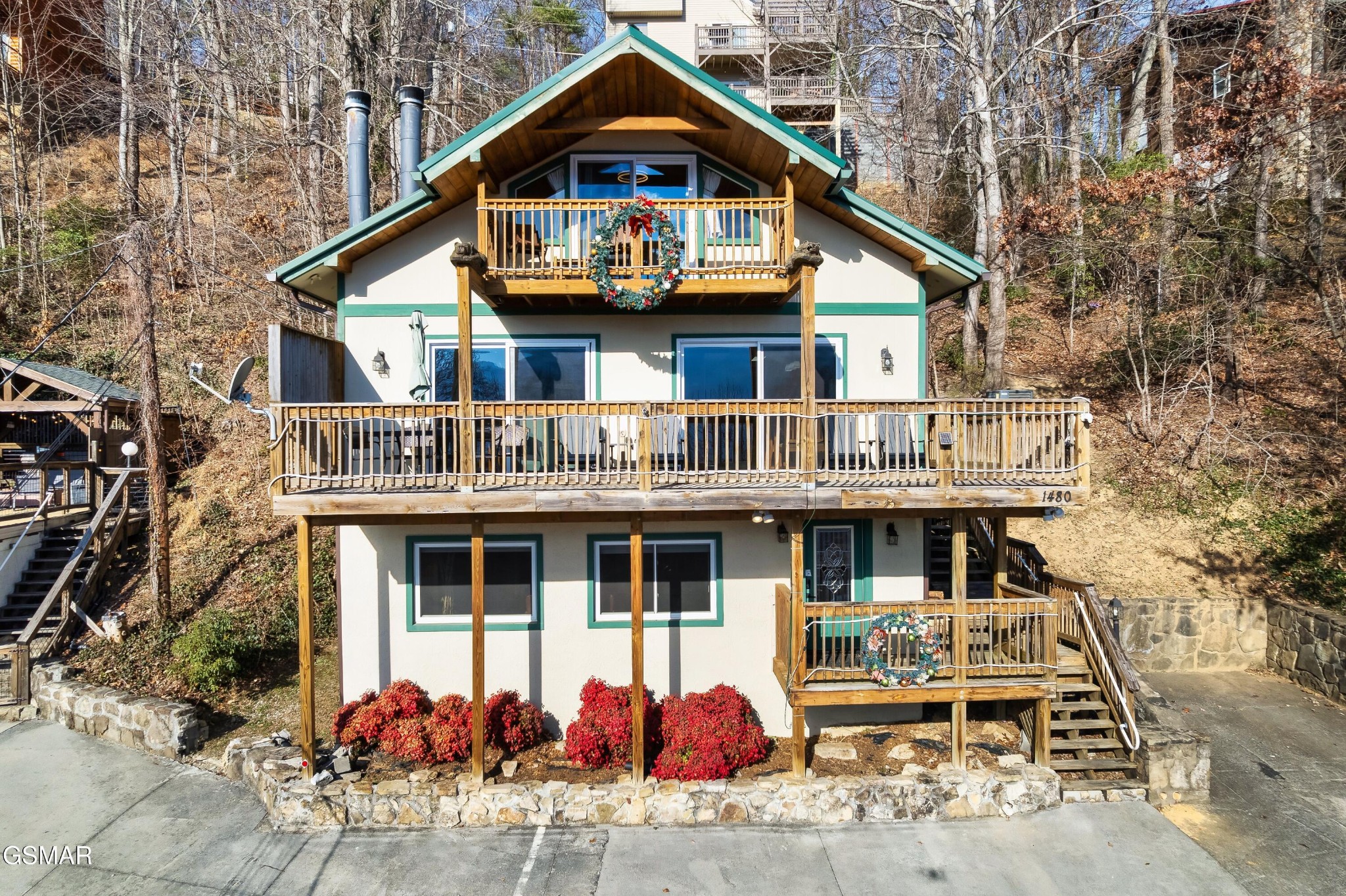 1480 Zurich Road Property Photo 1