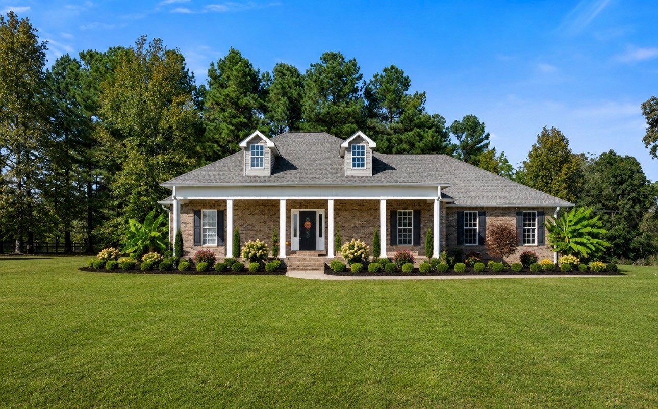 2044 Old Blacktop Road Property Photo 1
