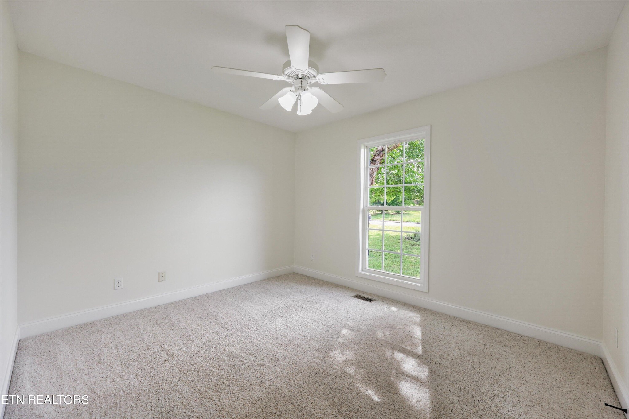 612 Yellow Rose Lane Property Photo 34