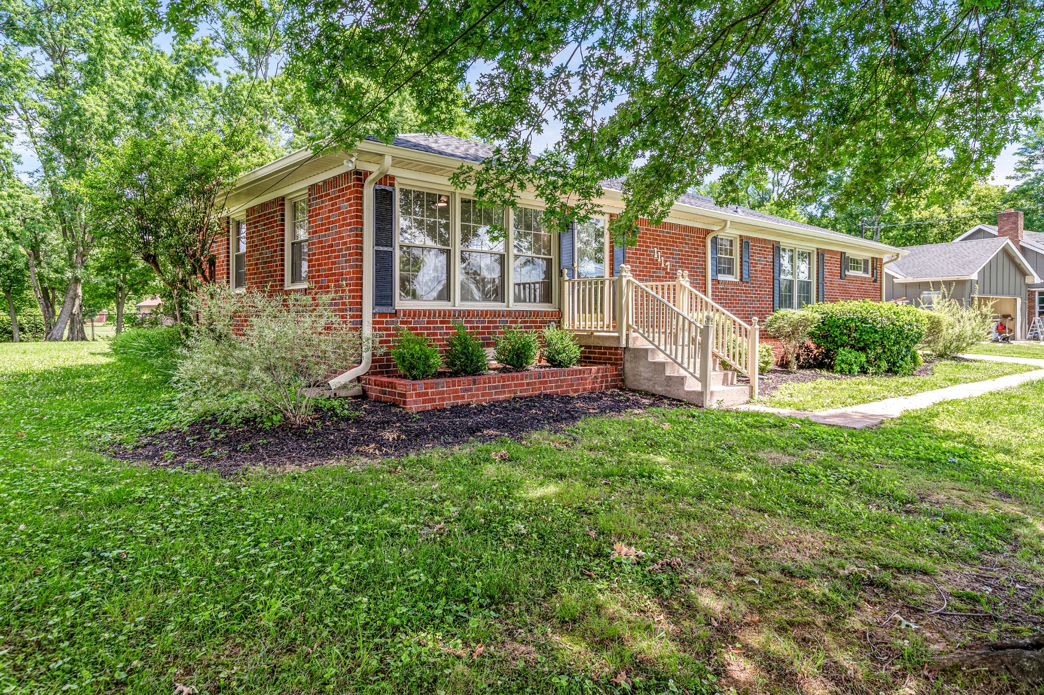 1117 Peninsula Dr Property Photo 1