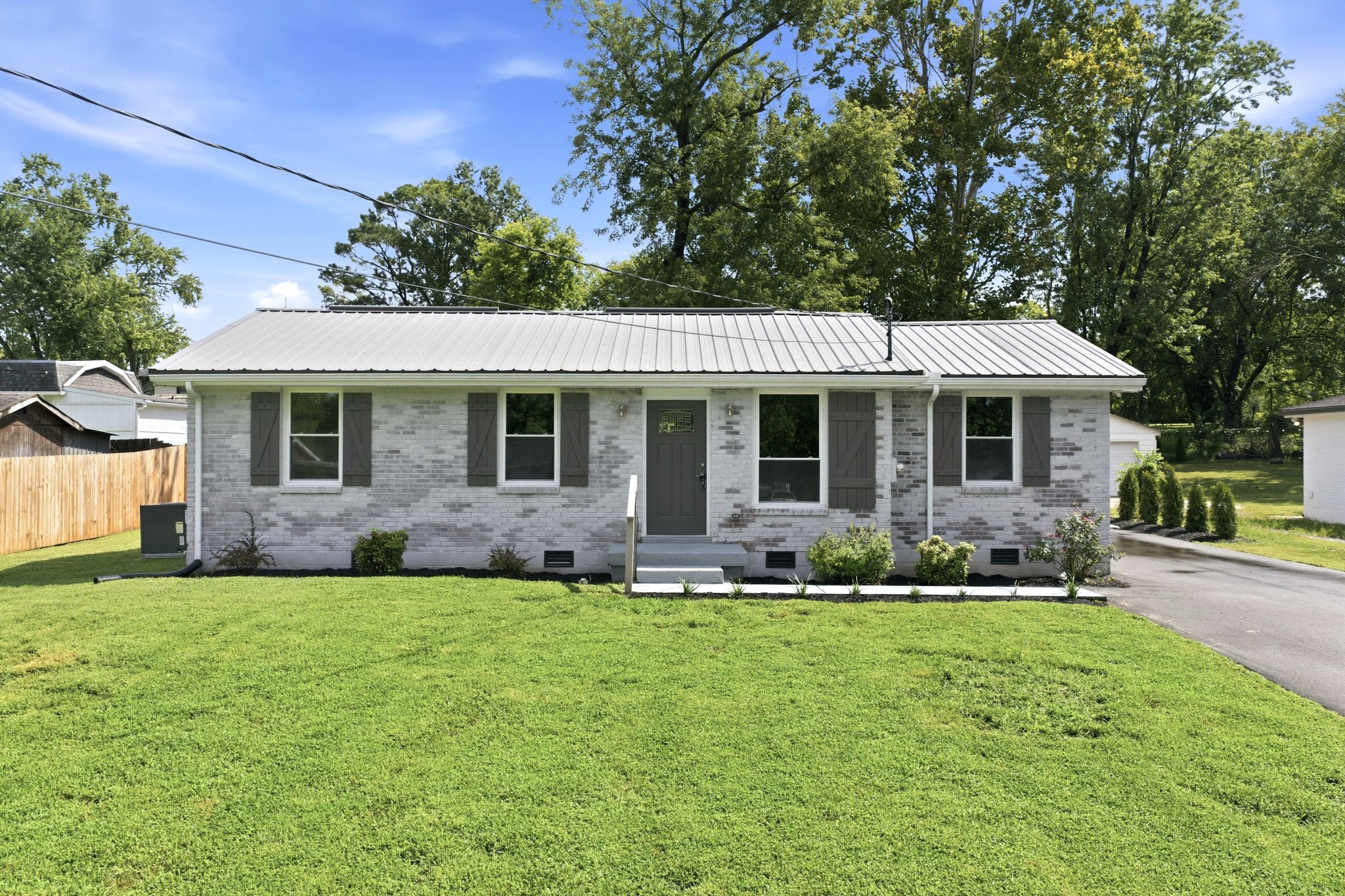 1005 Bettie Dr Property Photo 1