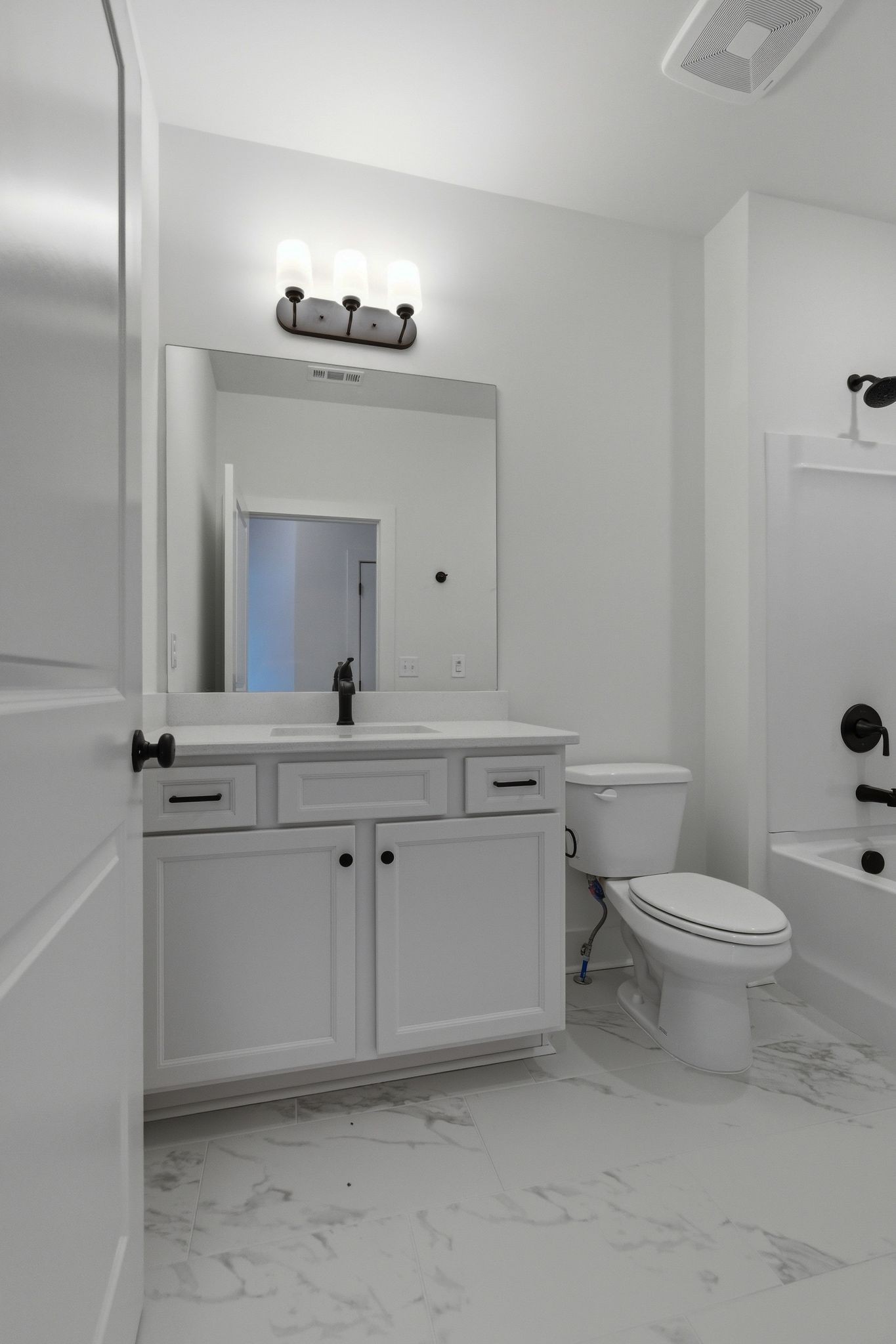 134 Valentine Aly Property Photo 13