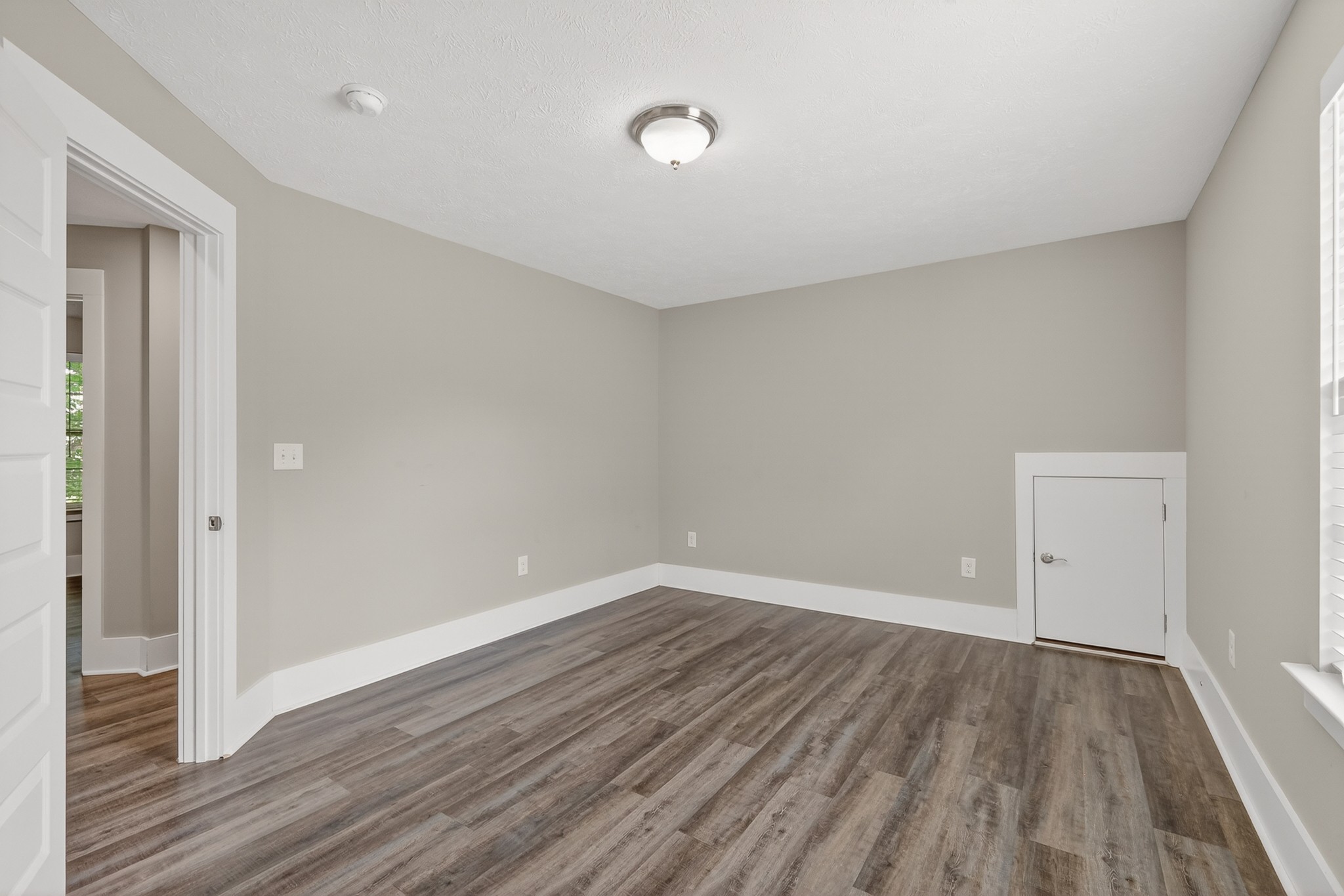 2143 Bell St Property Photo 31