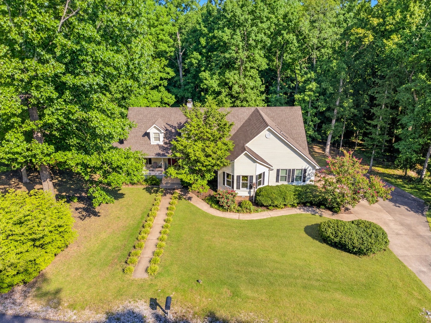 175 Castleton Cv