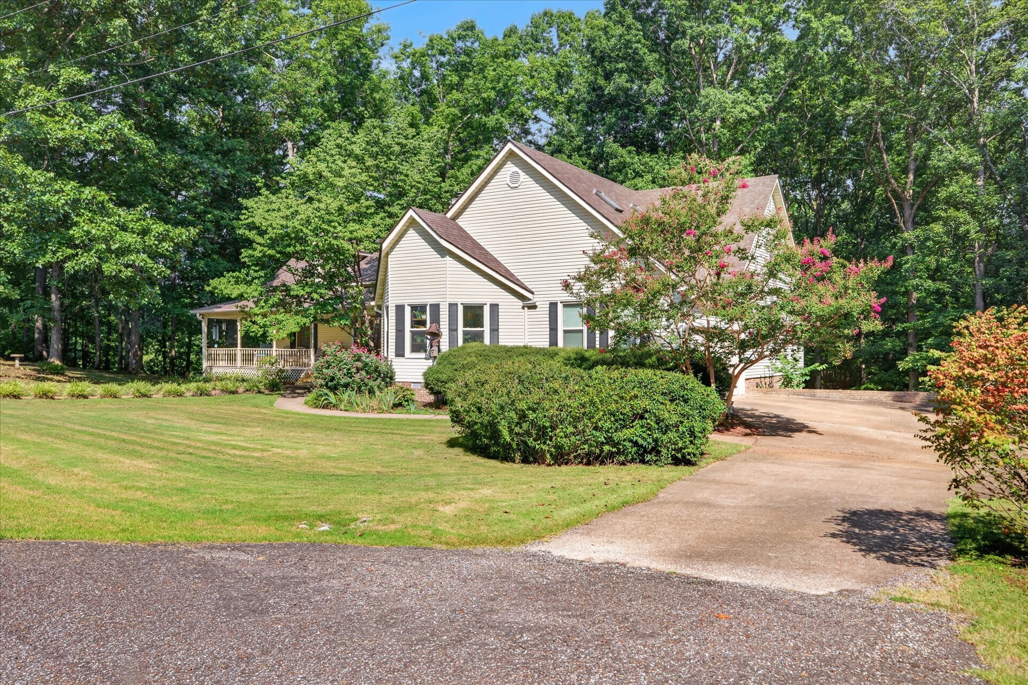 175 Castleton Cv Property Photo 4