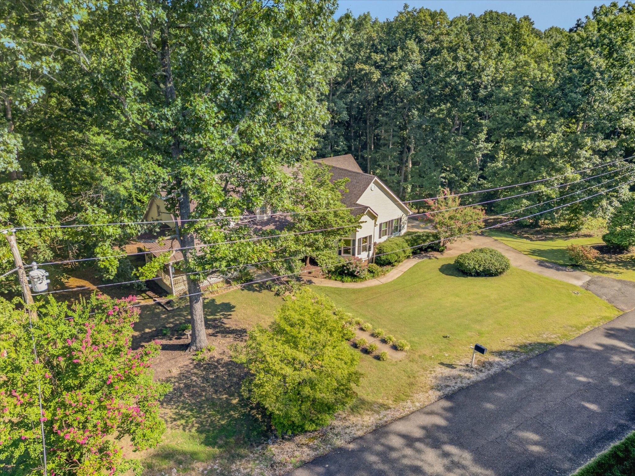 175 Castleton Cv Property Photo 6