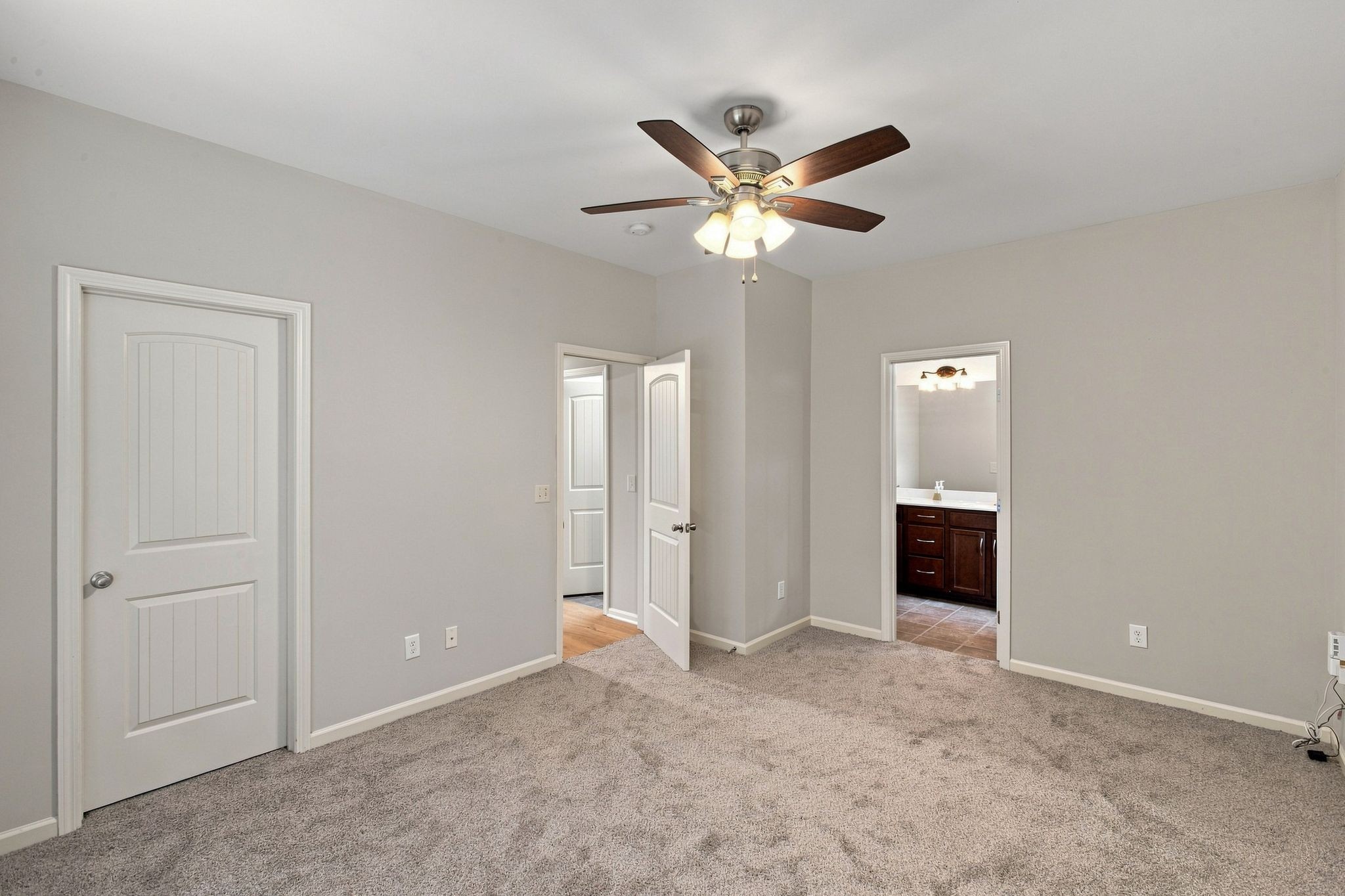 211 Wyburn Pl Property Photo 20