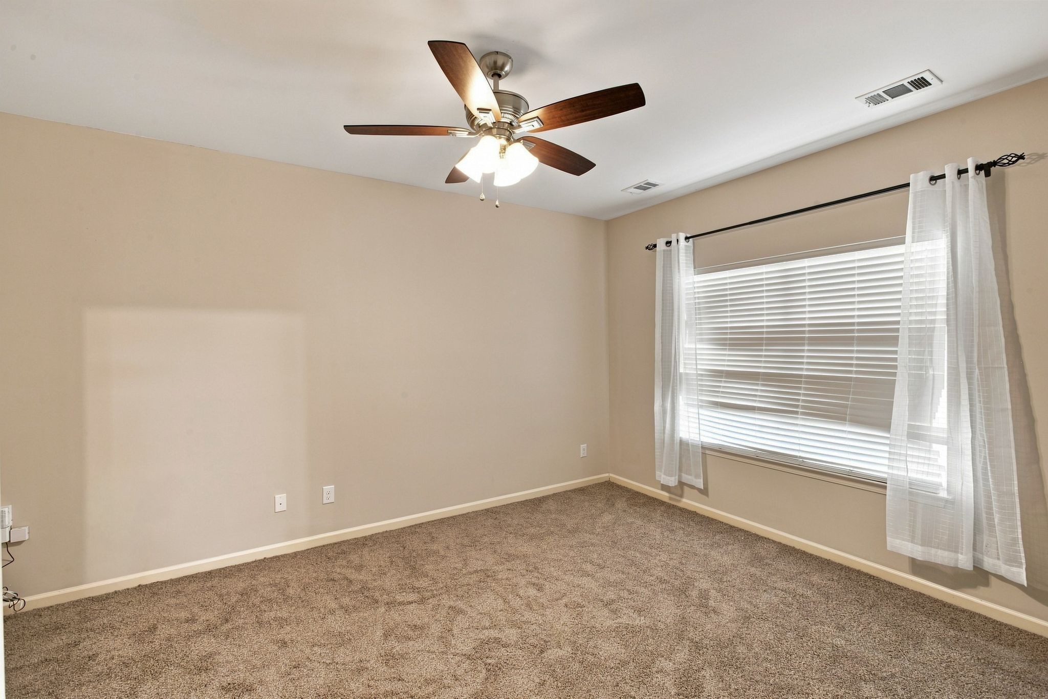 211 Wyburn Pl Property Photo 24