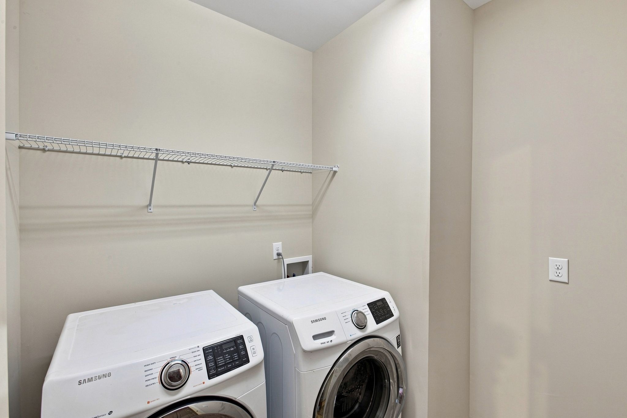 211 Wyburn Pl Property Photo 25