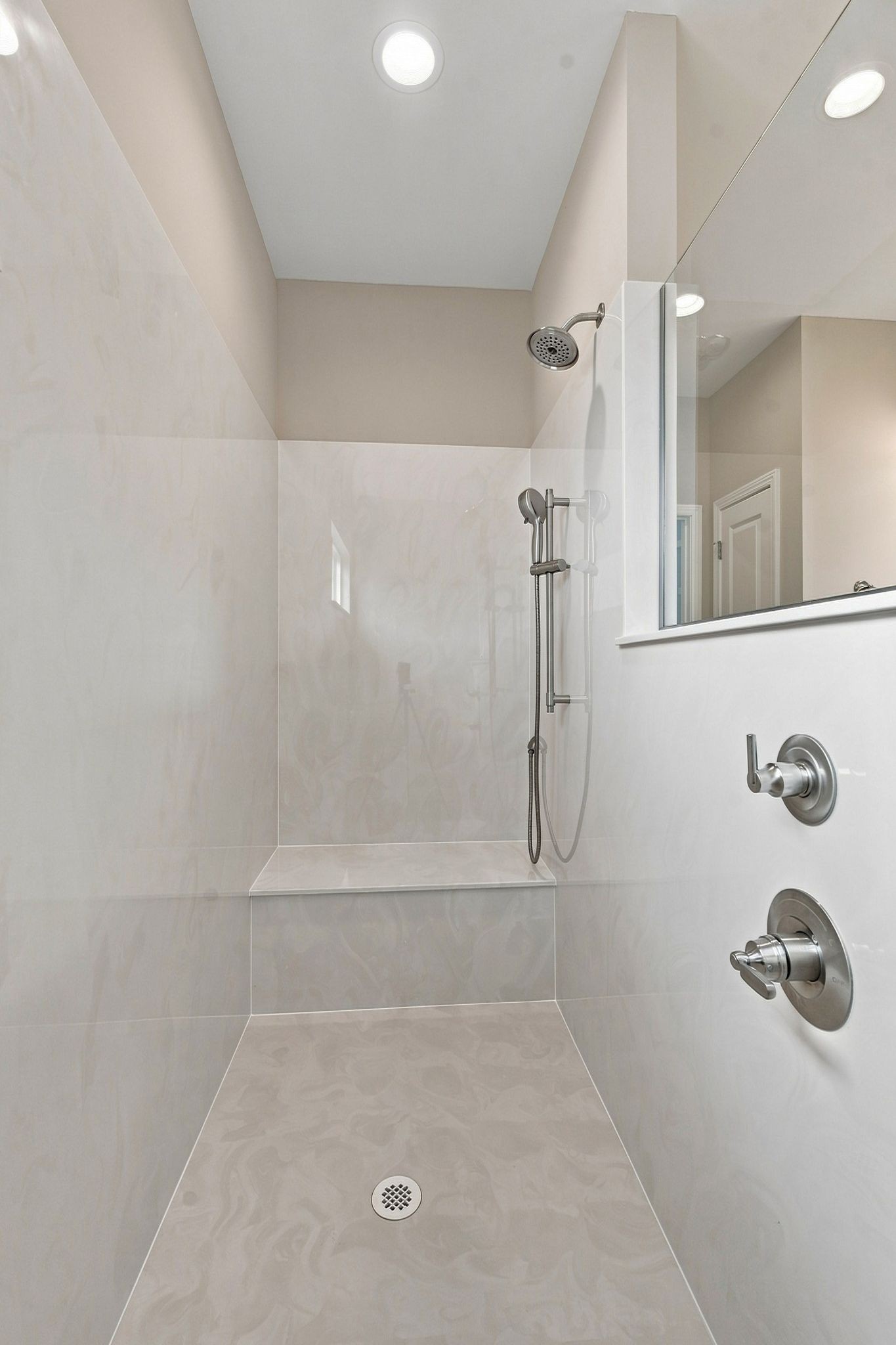 6709 Bonnafair Drive Property Photo 23