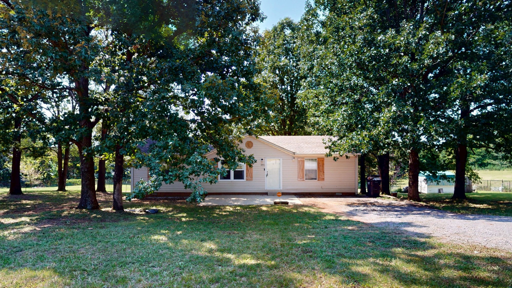 1931 Hugh Hunter Rd Property Photo 1