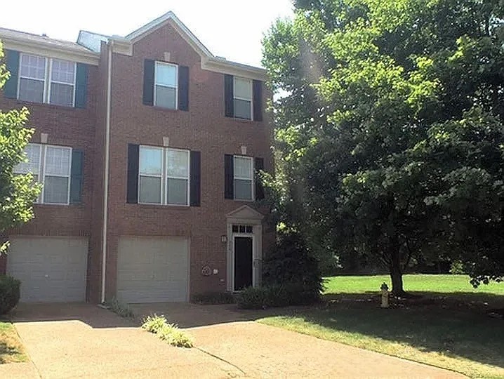 648 Huffine Manor Cir Property Photo 1