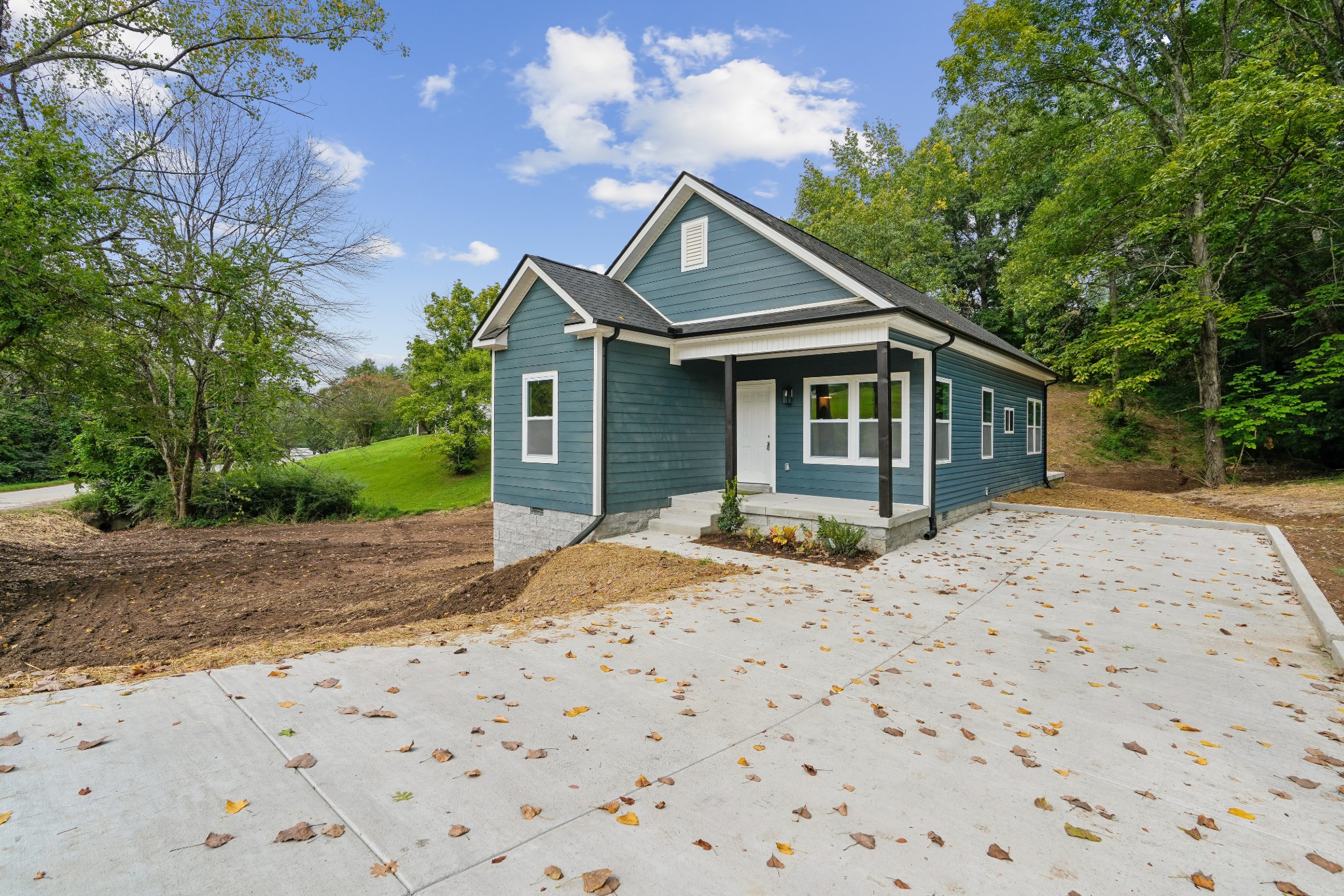 109 Annette Dr Property Photo 1