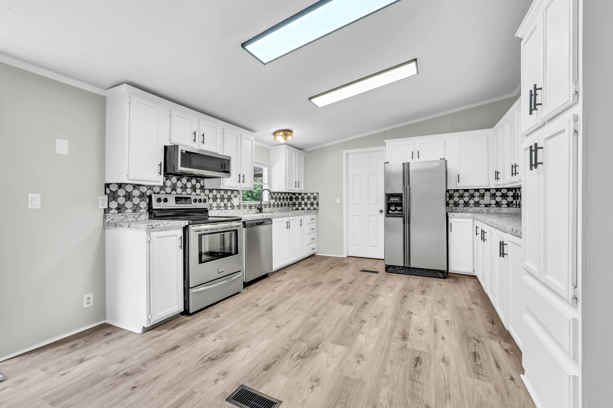 30 Barker St Property Photo 15