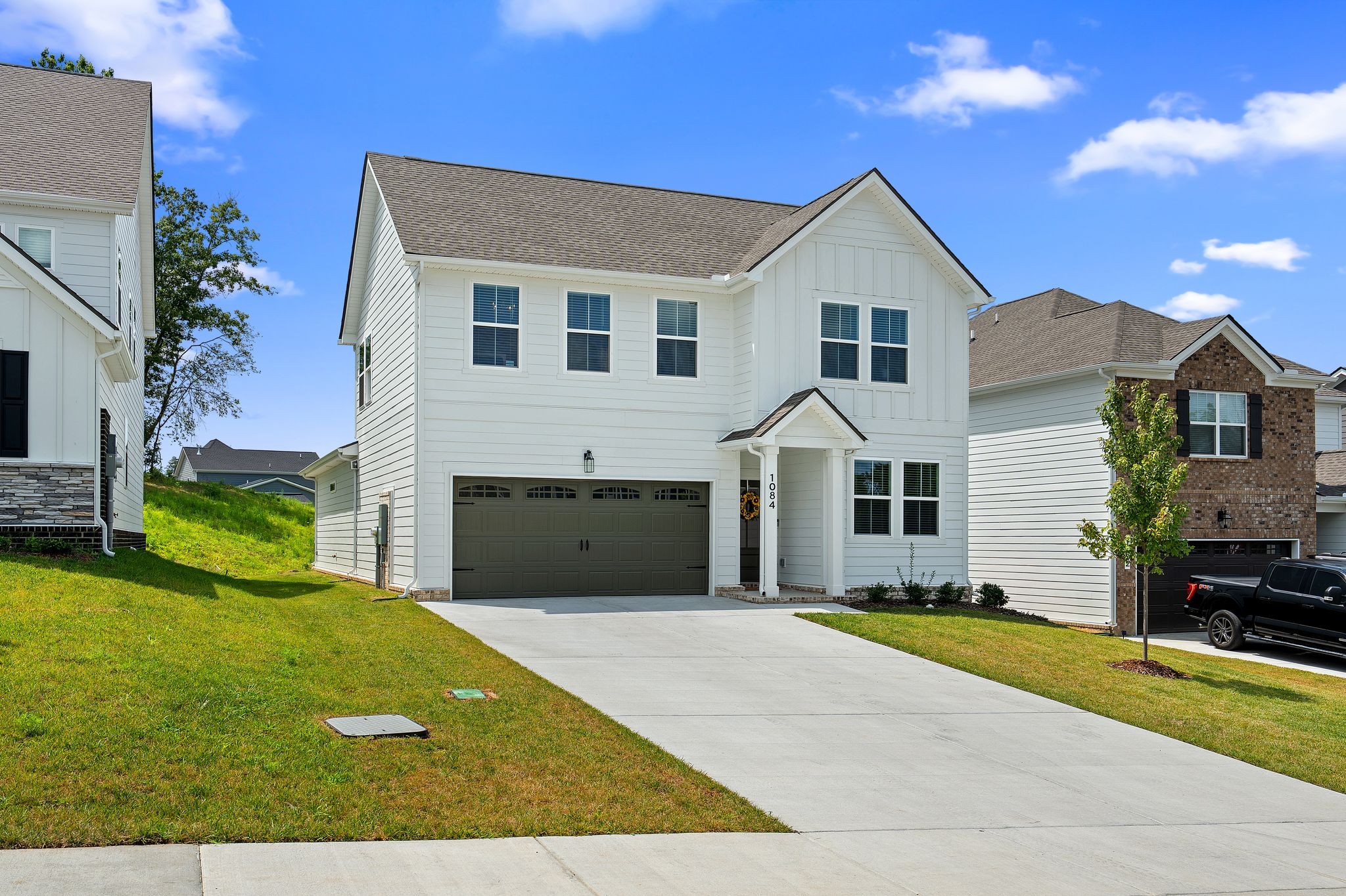 1084 Large Poppy Dr Property Photo 3