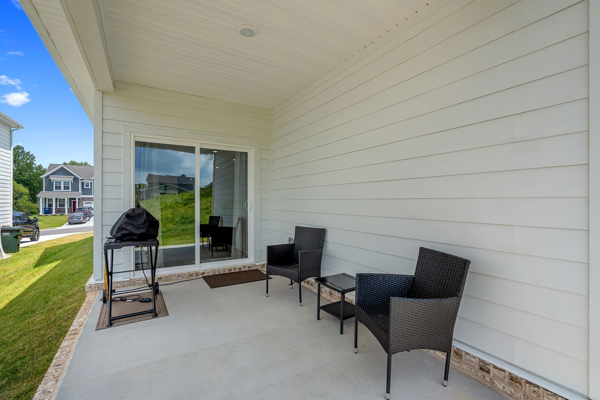 1084 Large Poppy Dr Property Photo 40
