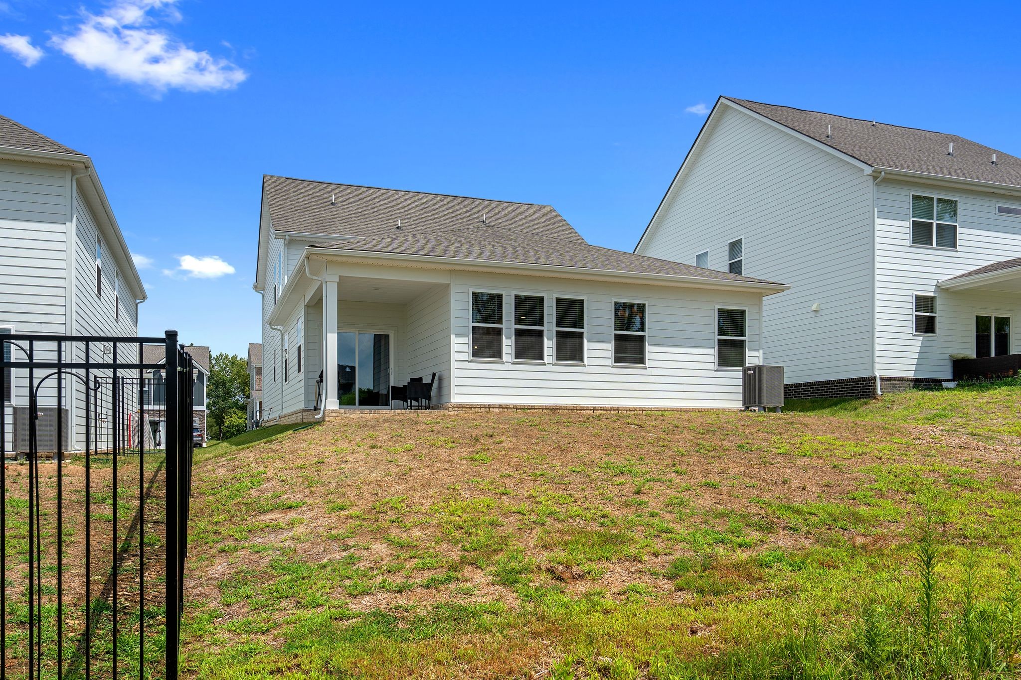 1084 Large Poppy Dr Property Photo 43