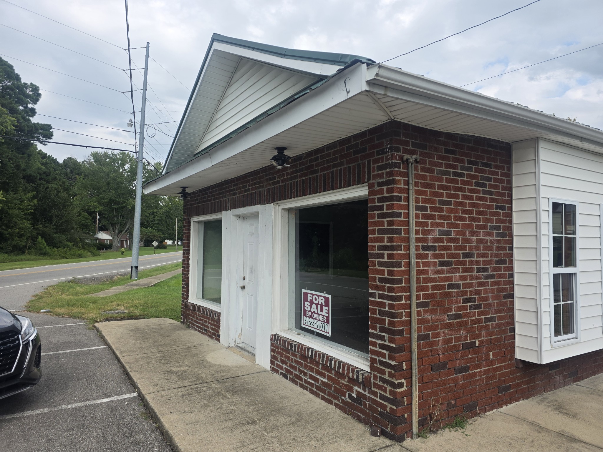 7475 Highway 52
