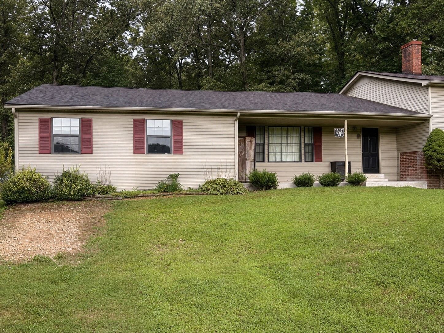 1671 Upper Standing Rock Rd Property Photo 1