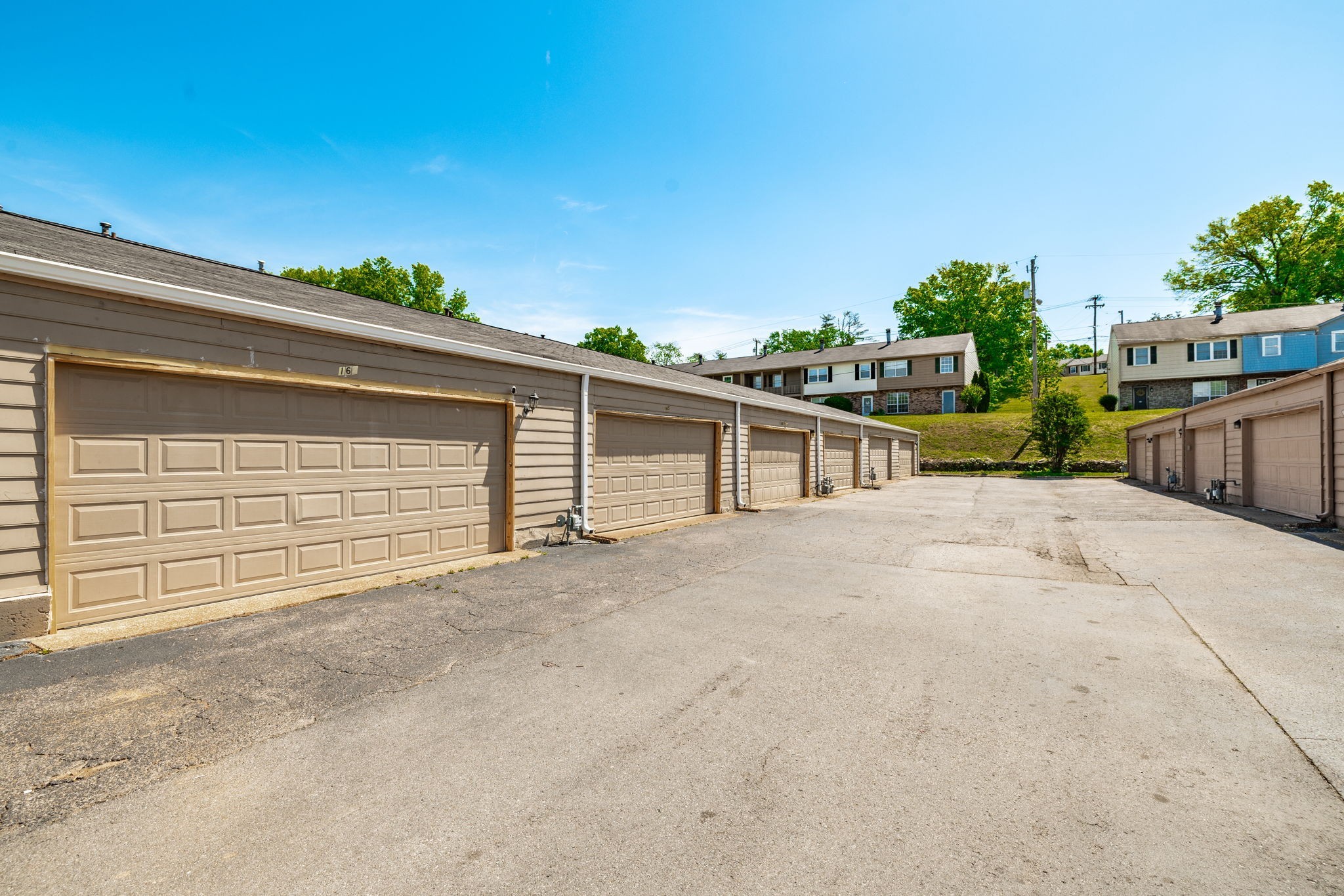 5600 Country Dr Property Photo 32