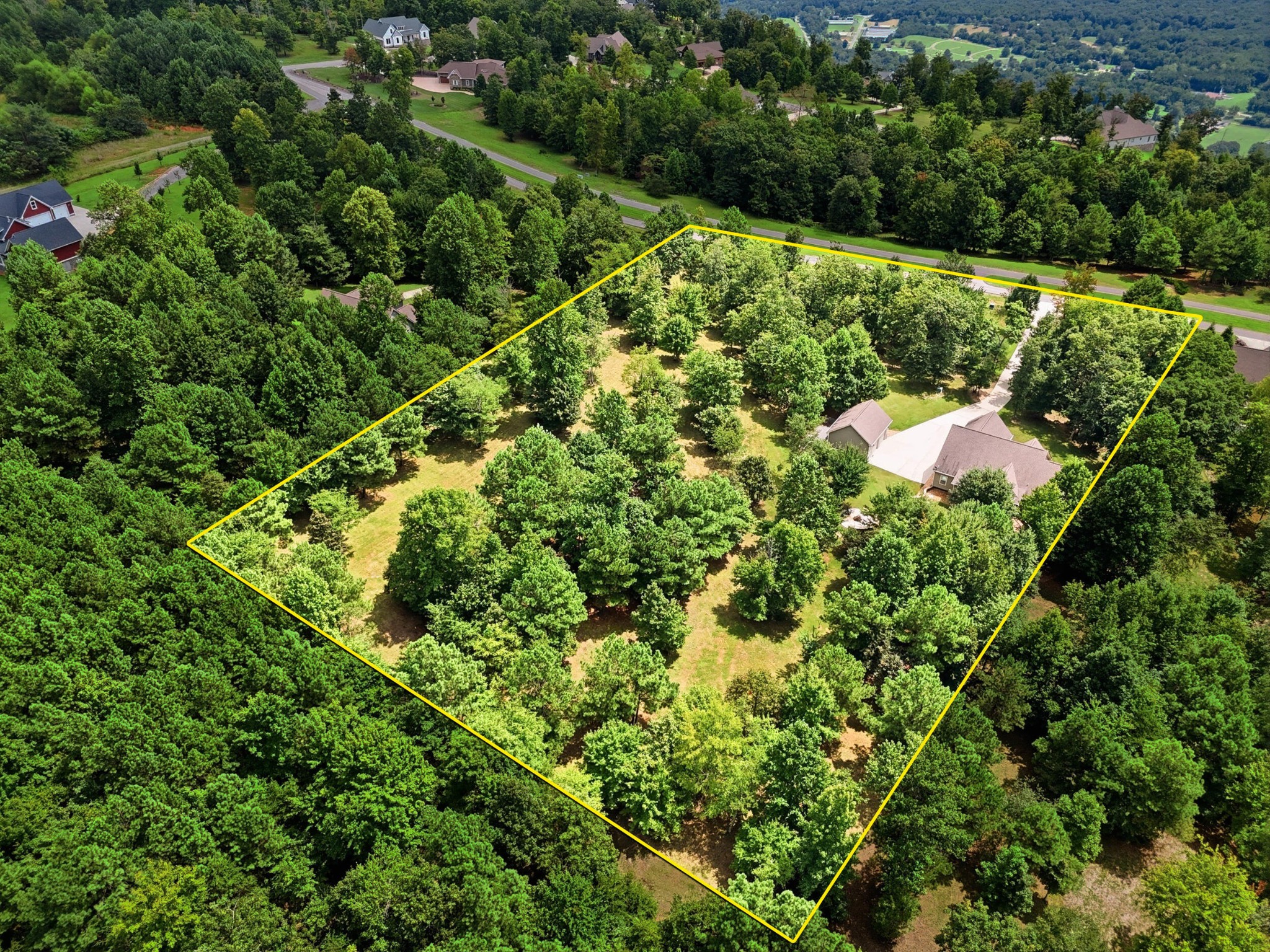 1625 River Bluffs Drive Property Photo 2