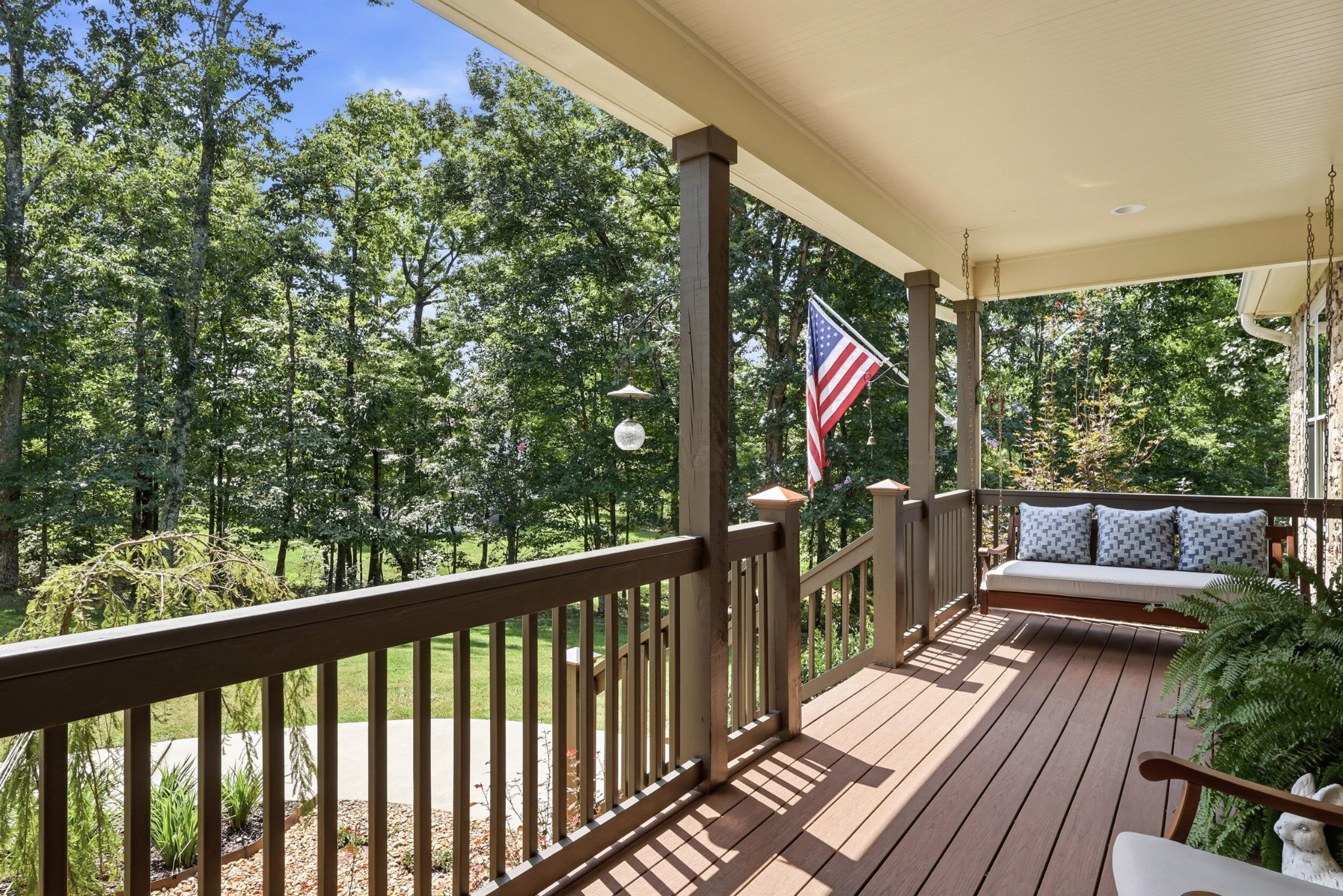 1625 River Bluffs Drive Property Photo 9