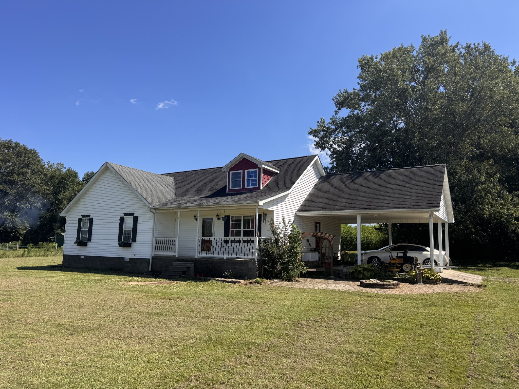 972 Mud Creek Rd Property Photo 1