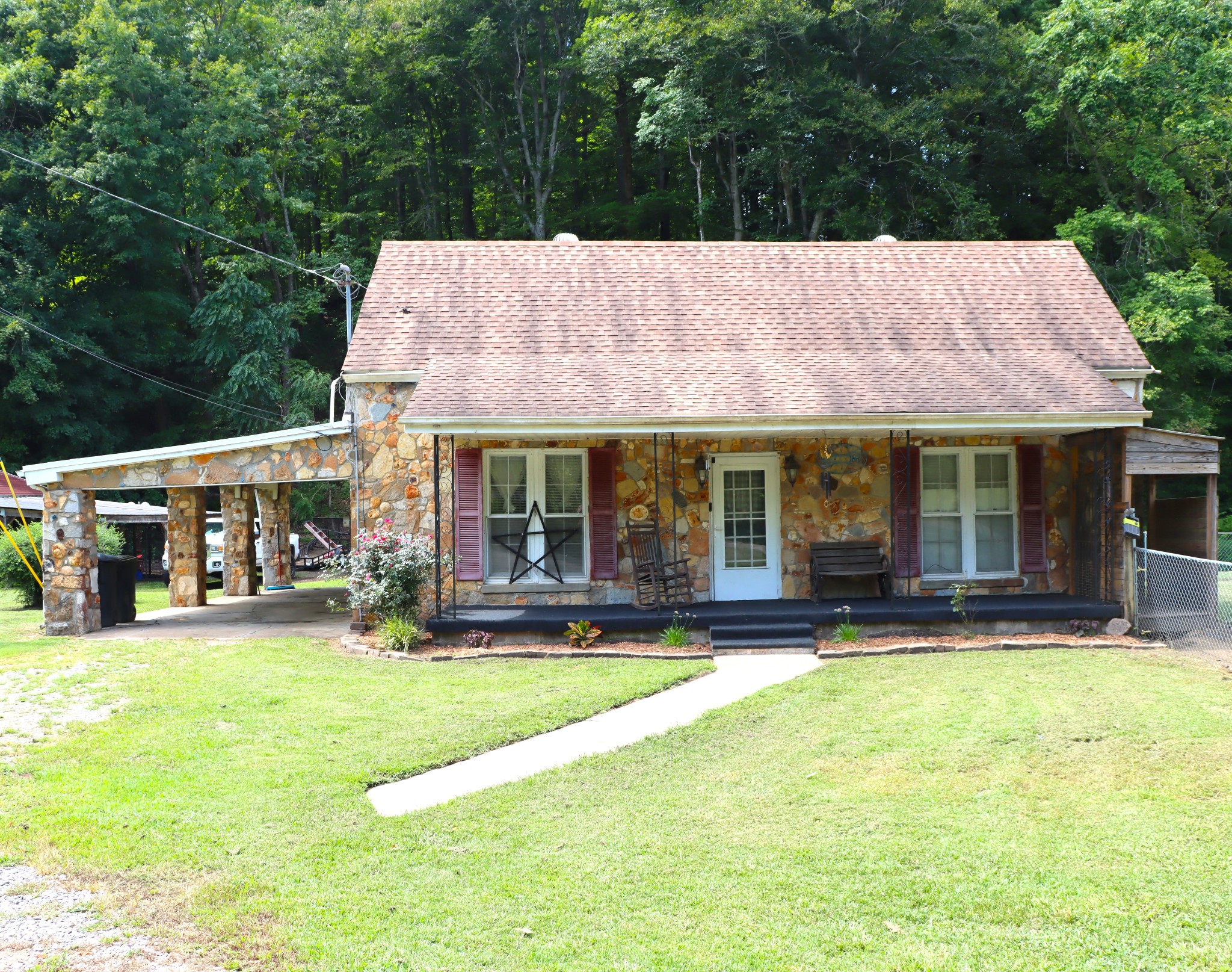 5131 Castleberry Hollow Rd Property Photo 1