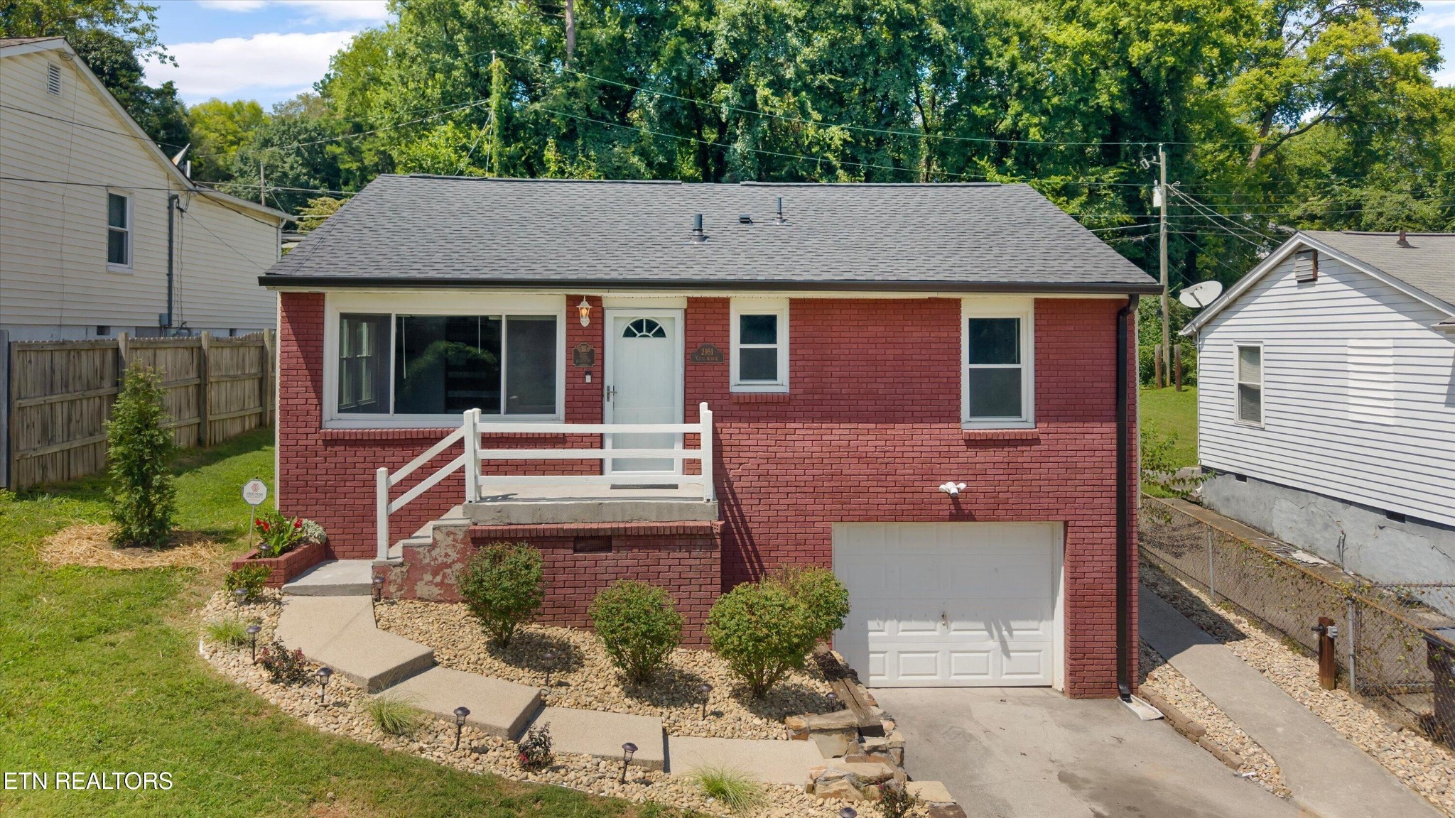 2951 Cecil Ave Property Photo 1