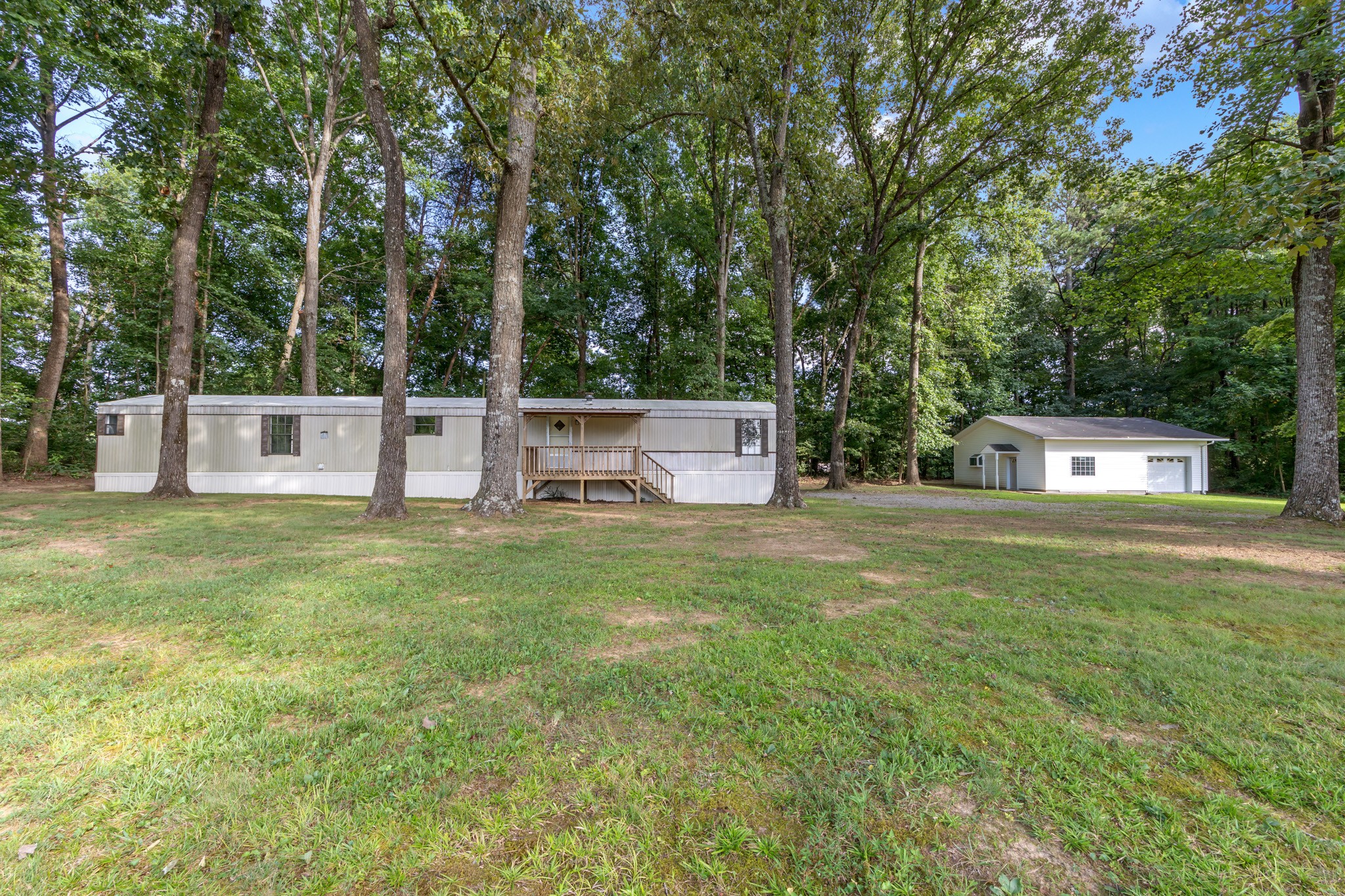 412 Weese Rd, Se Property Photo 1