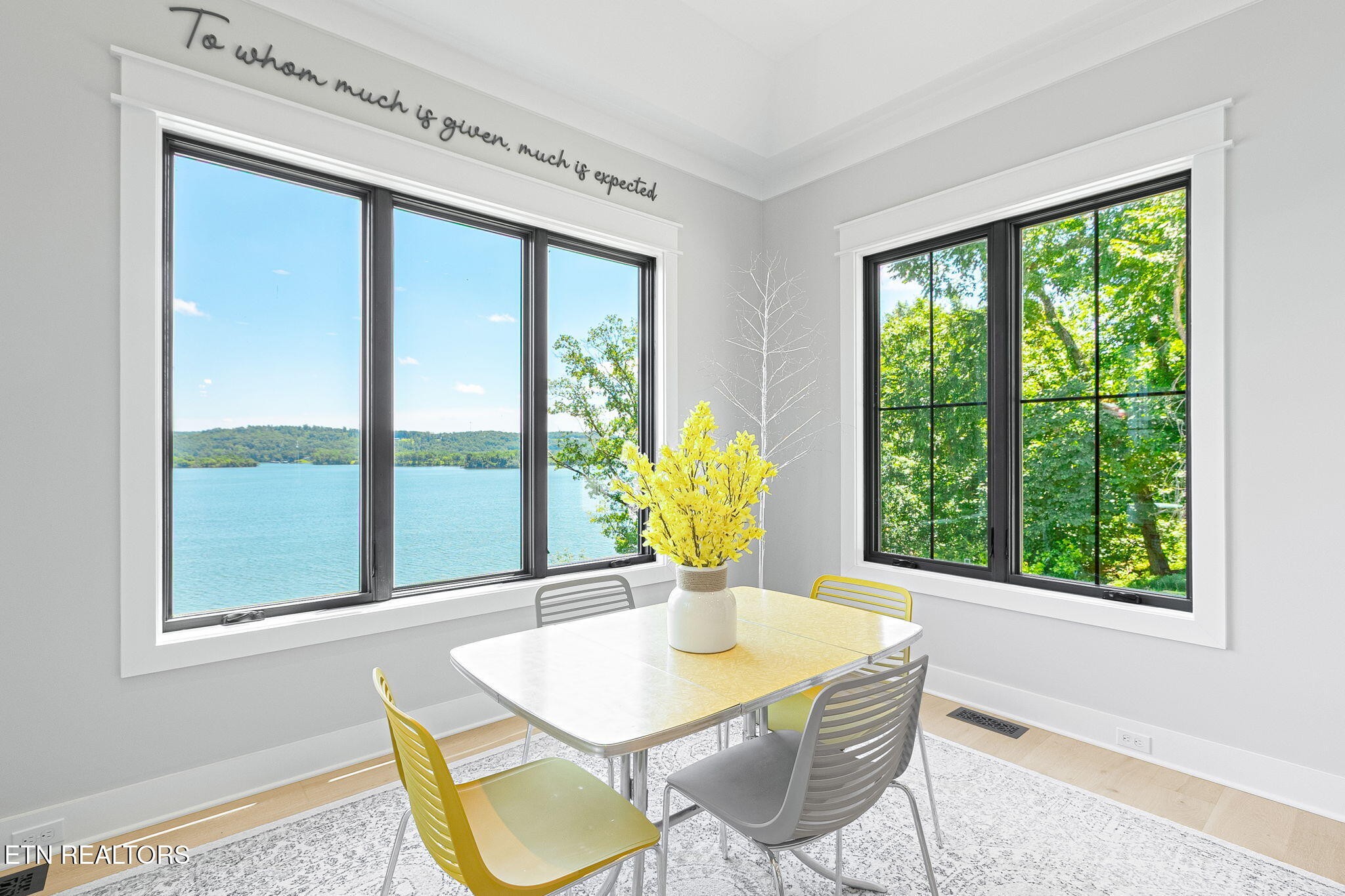 285 E Shore Drive Property Photo 19